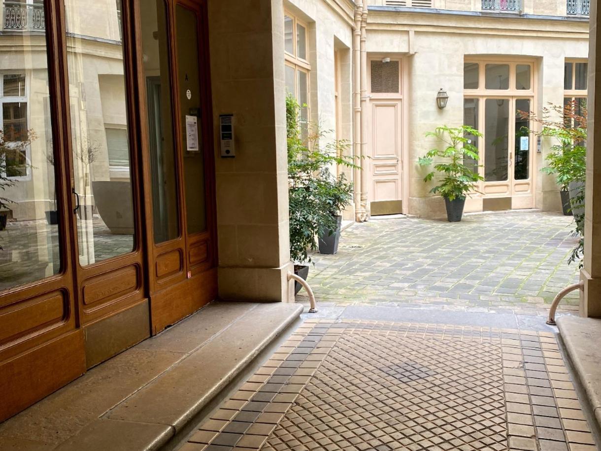 Studio 9m2 Champs Elysees Arc De Triomphe75008 Apartment *