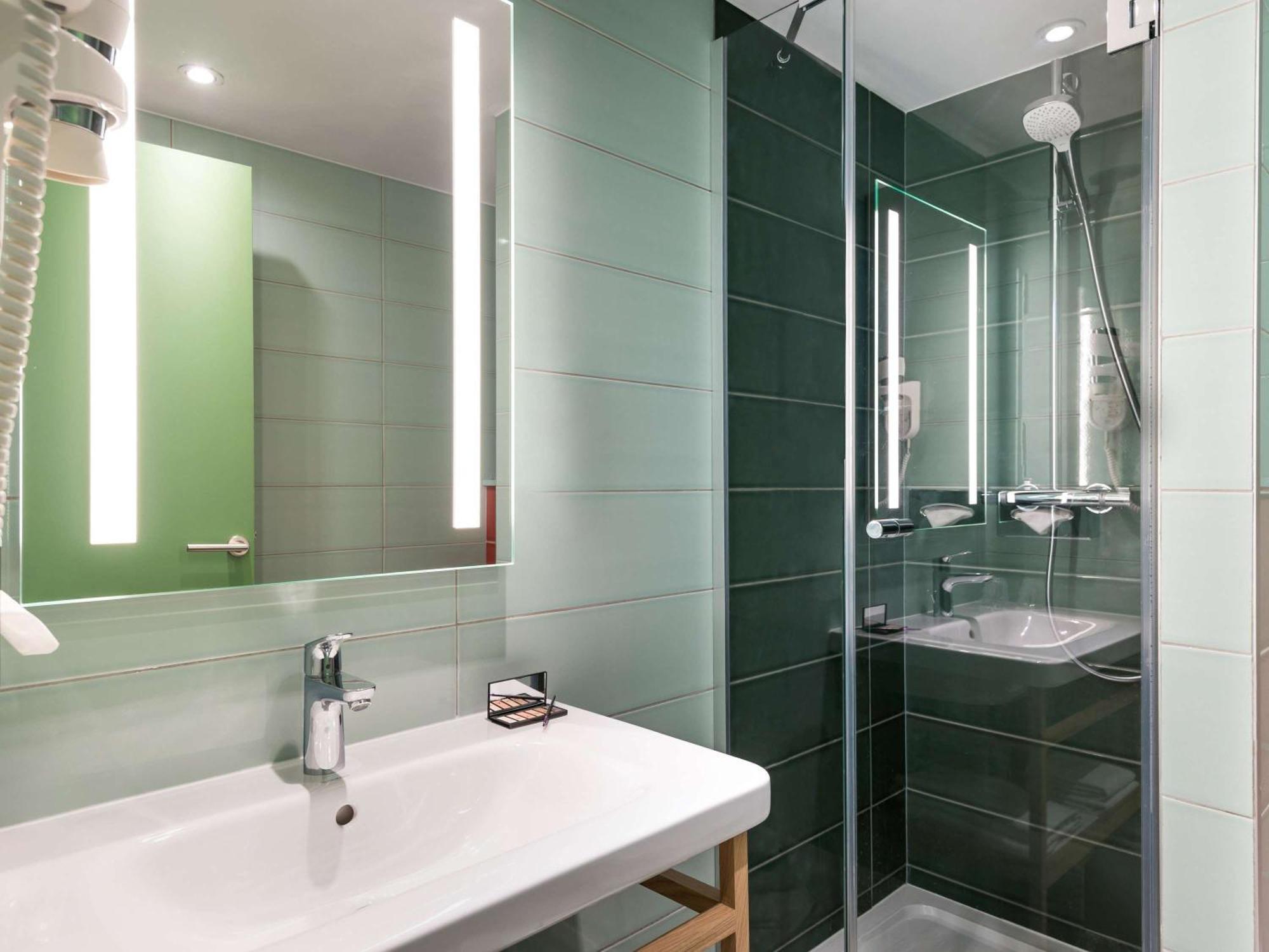 Ibis Styles Gare Saint Lazare Hotel Paris