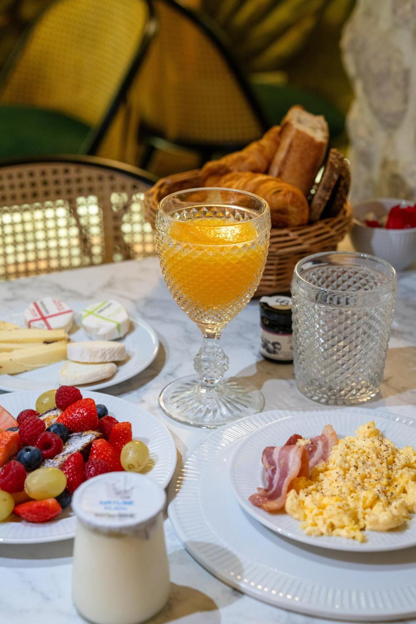De Fleurie - Saint-germain-des-pres Parigi