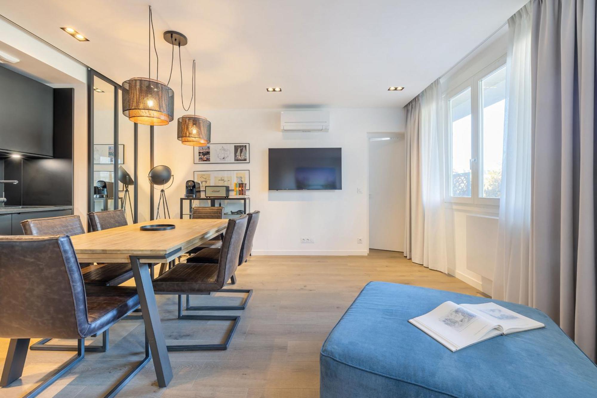 Atelier Apartment