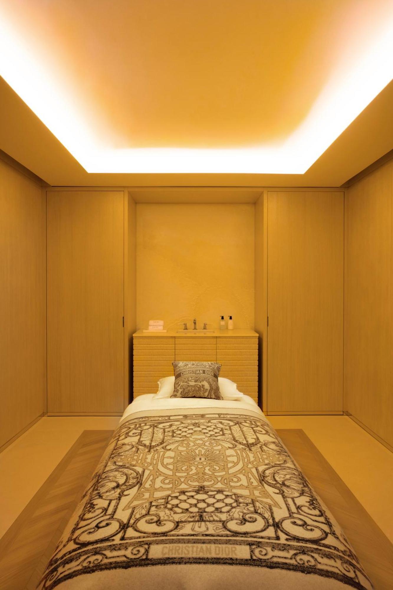 Hotel Plaza Athénée - Dorchester Collection Parigi