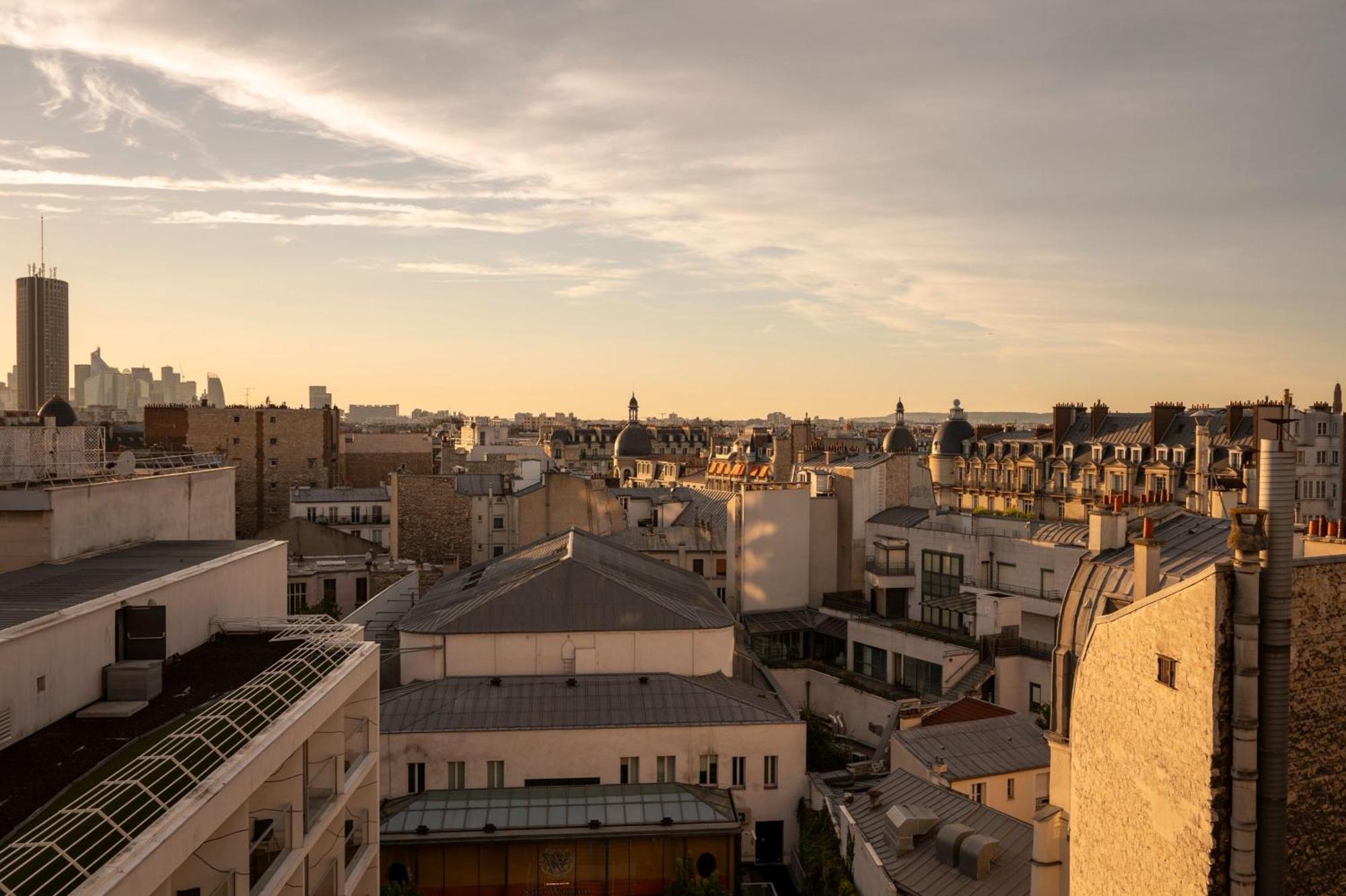 Renaissance Arc De Triomphe Hotel Paris
