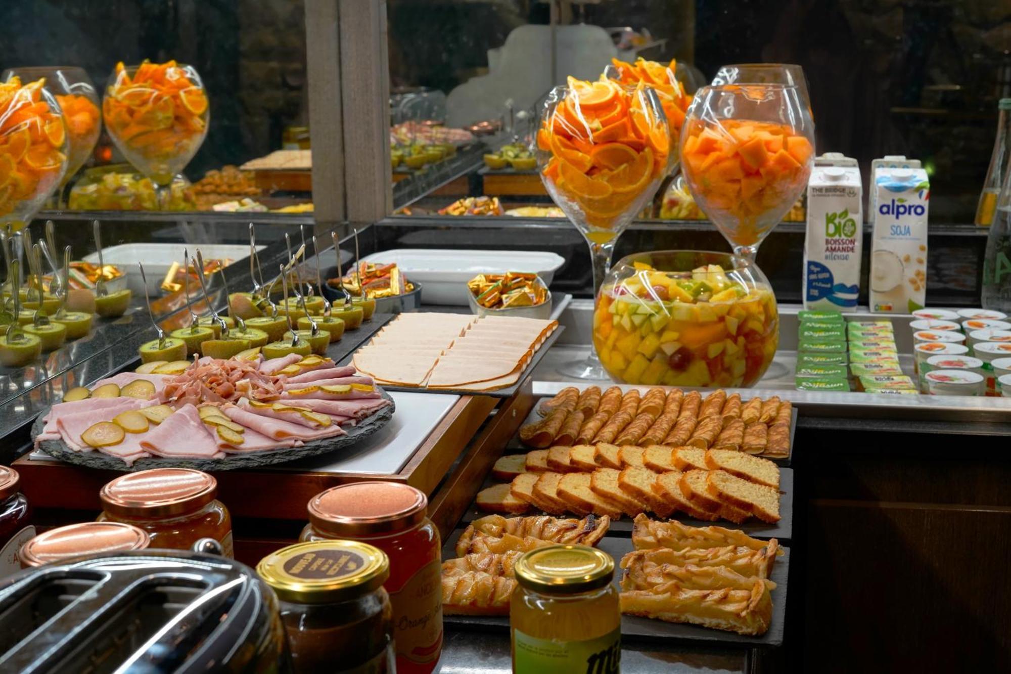 Hotel Best Western Le Montmartre - Saint Pierre Paris