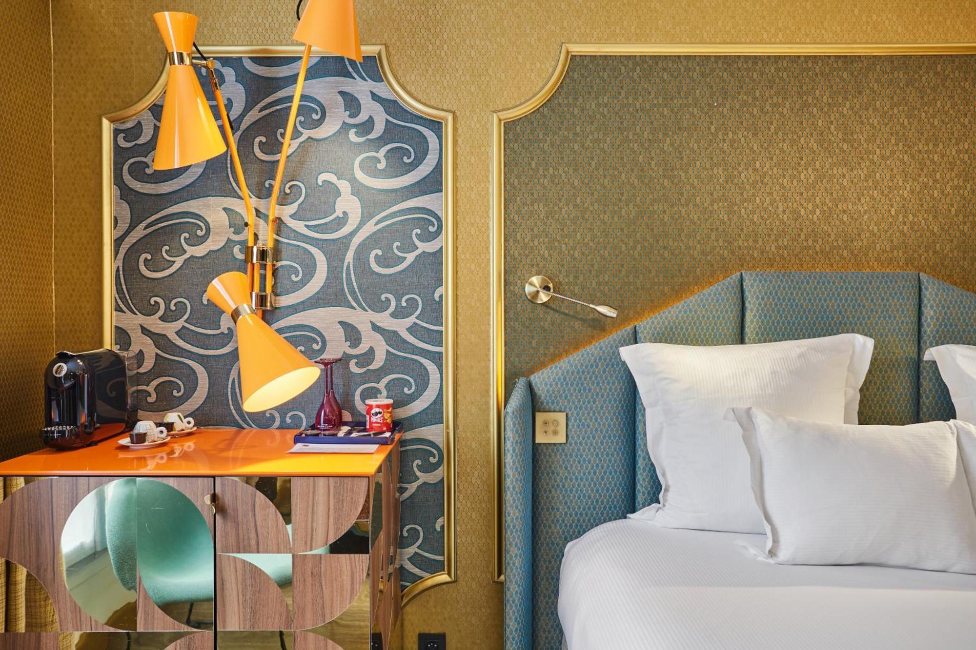Hotel Idol 4*