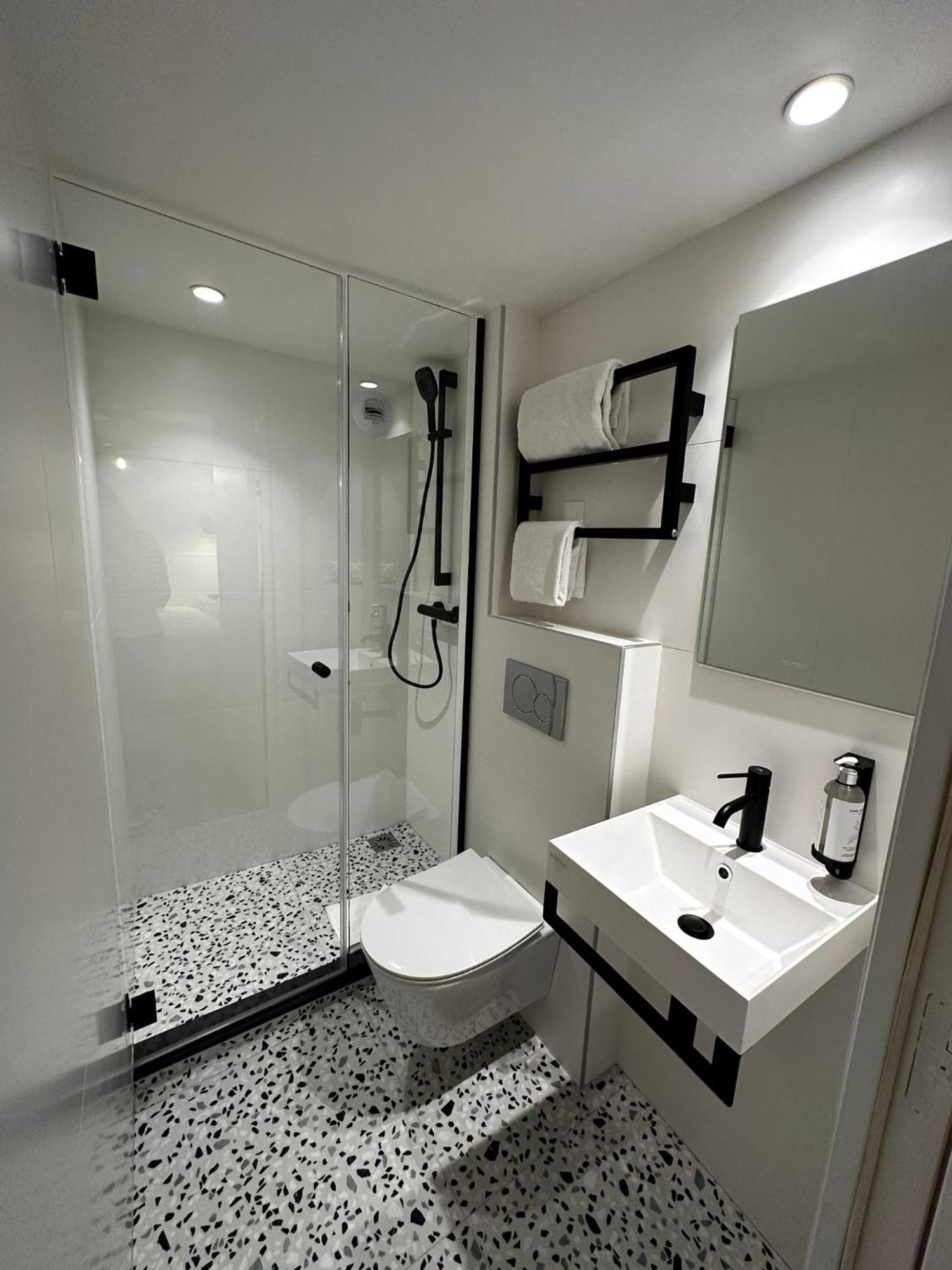 Hotel Trendy Canettes