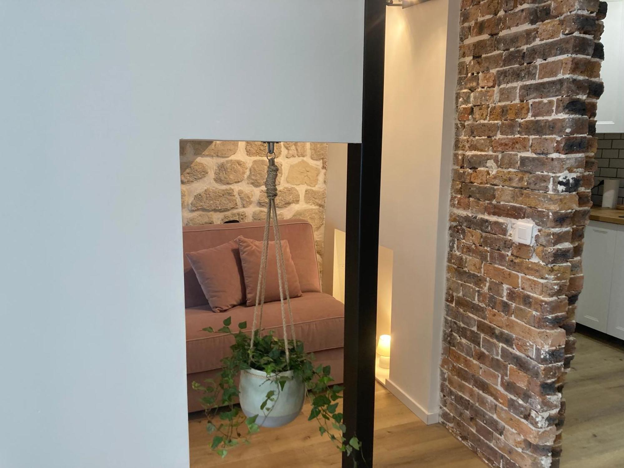 Another Brick In The In Sleeps 9