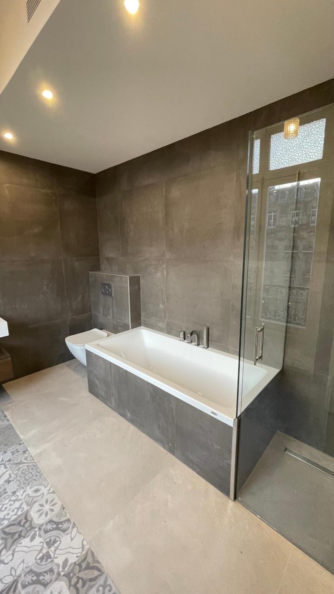 Apartment Eiffel Tower 5 Bedrooms 10 Guests With 2 Carpark Paris
