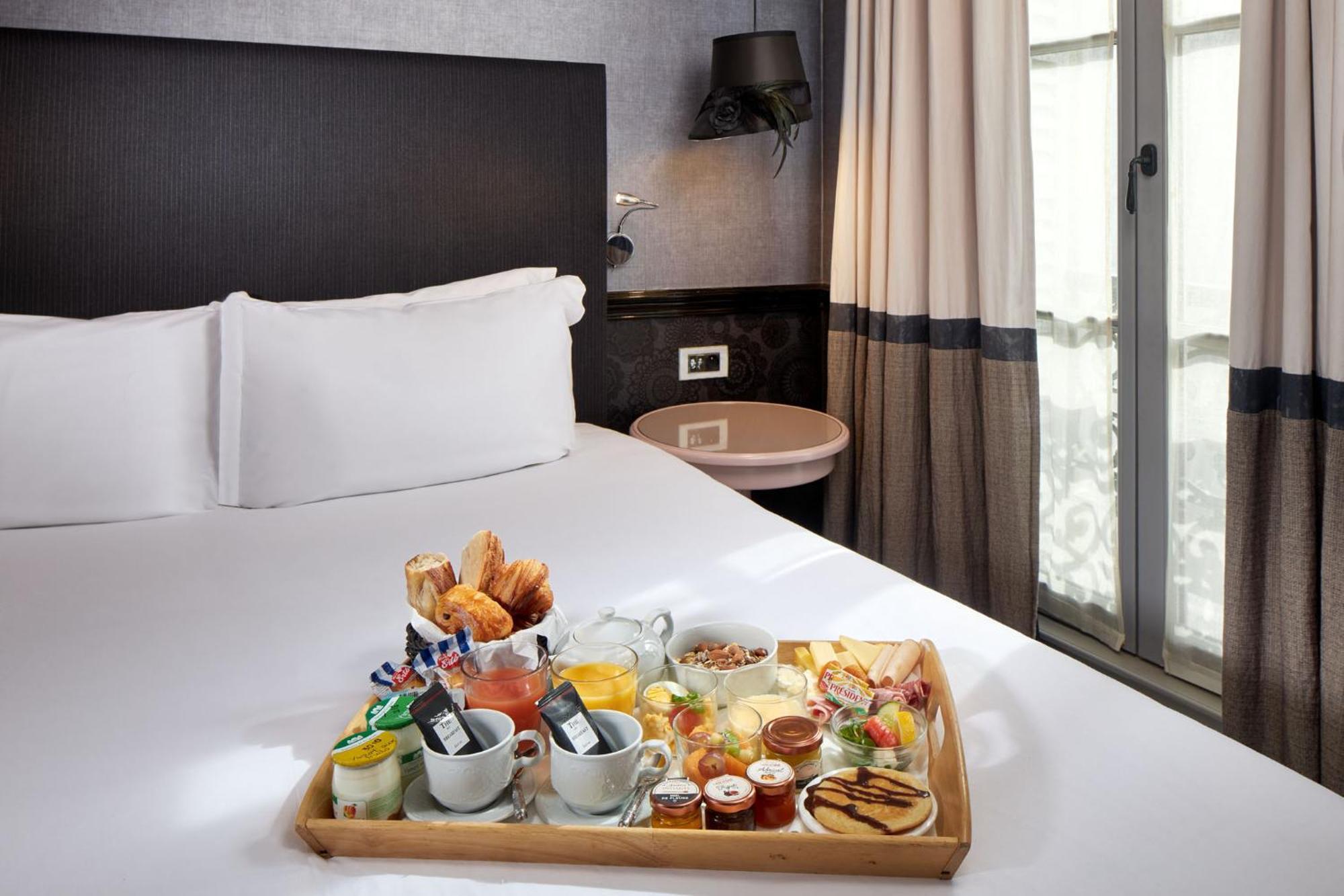 Les Plumes 4* Parigi