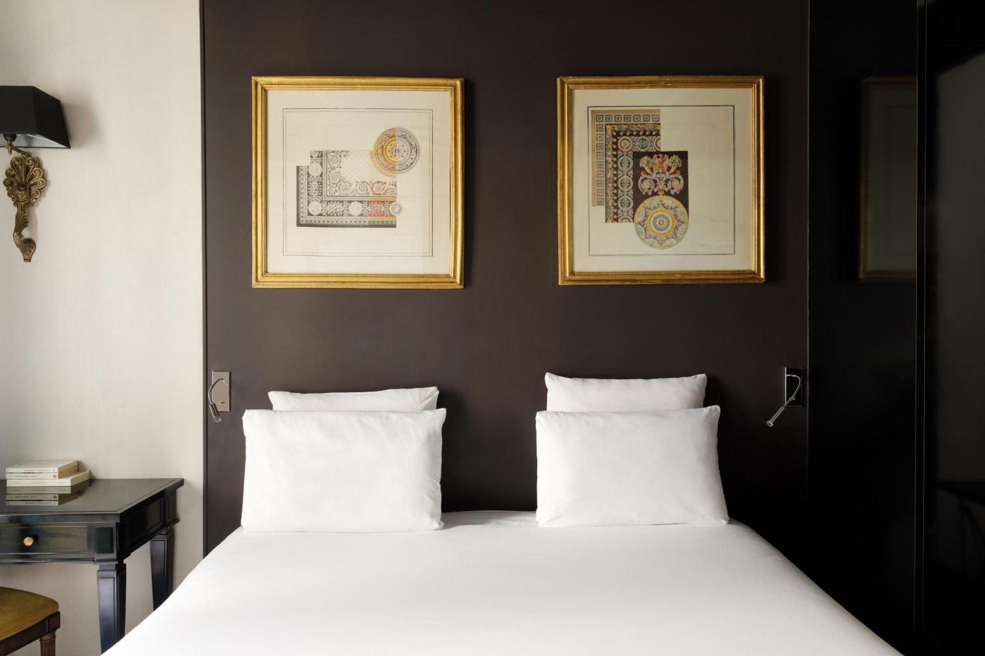 New Republique - Ex Albert's Hotel 4*