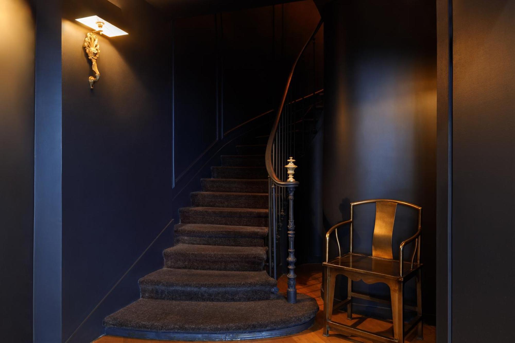 New Republique - Ex Albert's Hotel