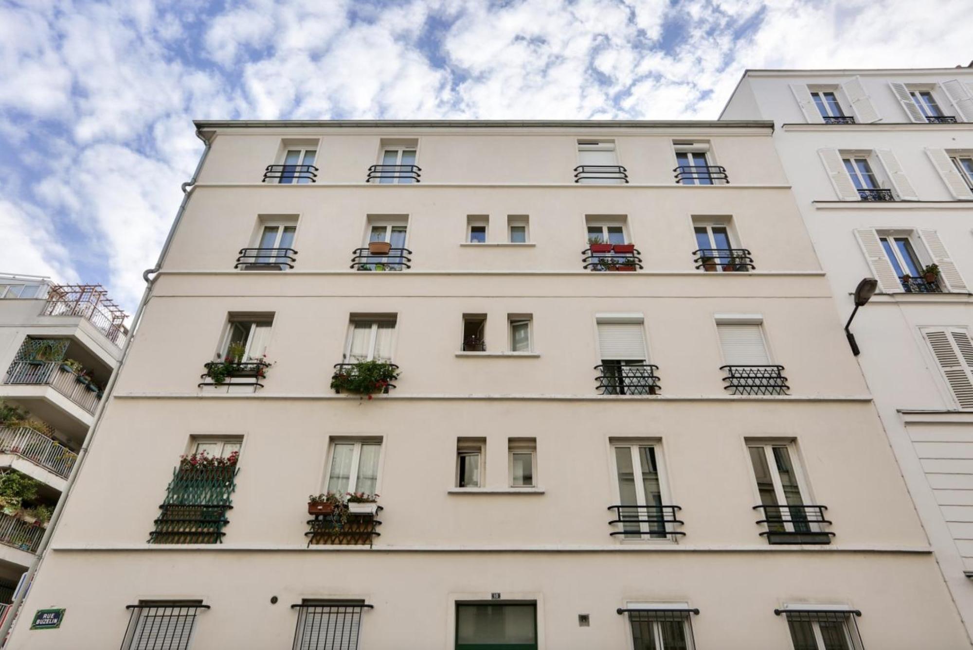 Charming For 4 In The Heart Of Montmartre Apartment