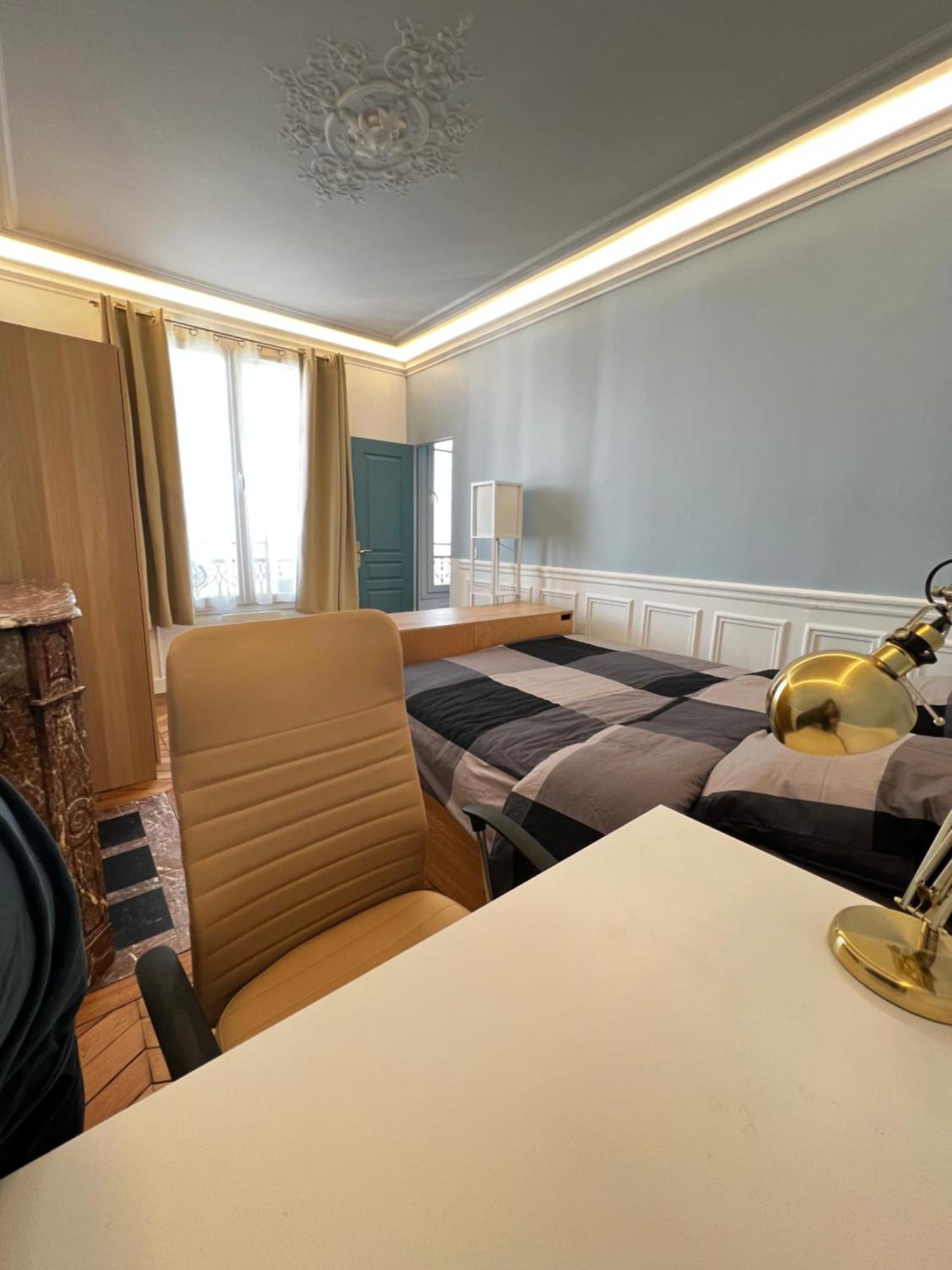 Sweet-cosy Place Near Republique Paris