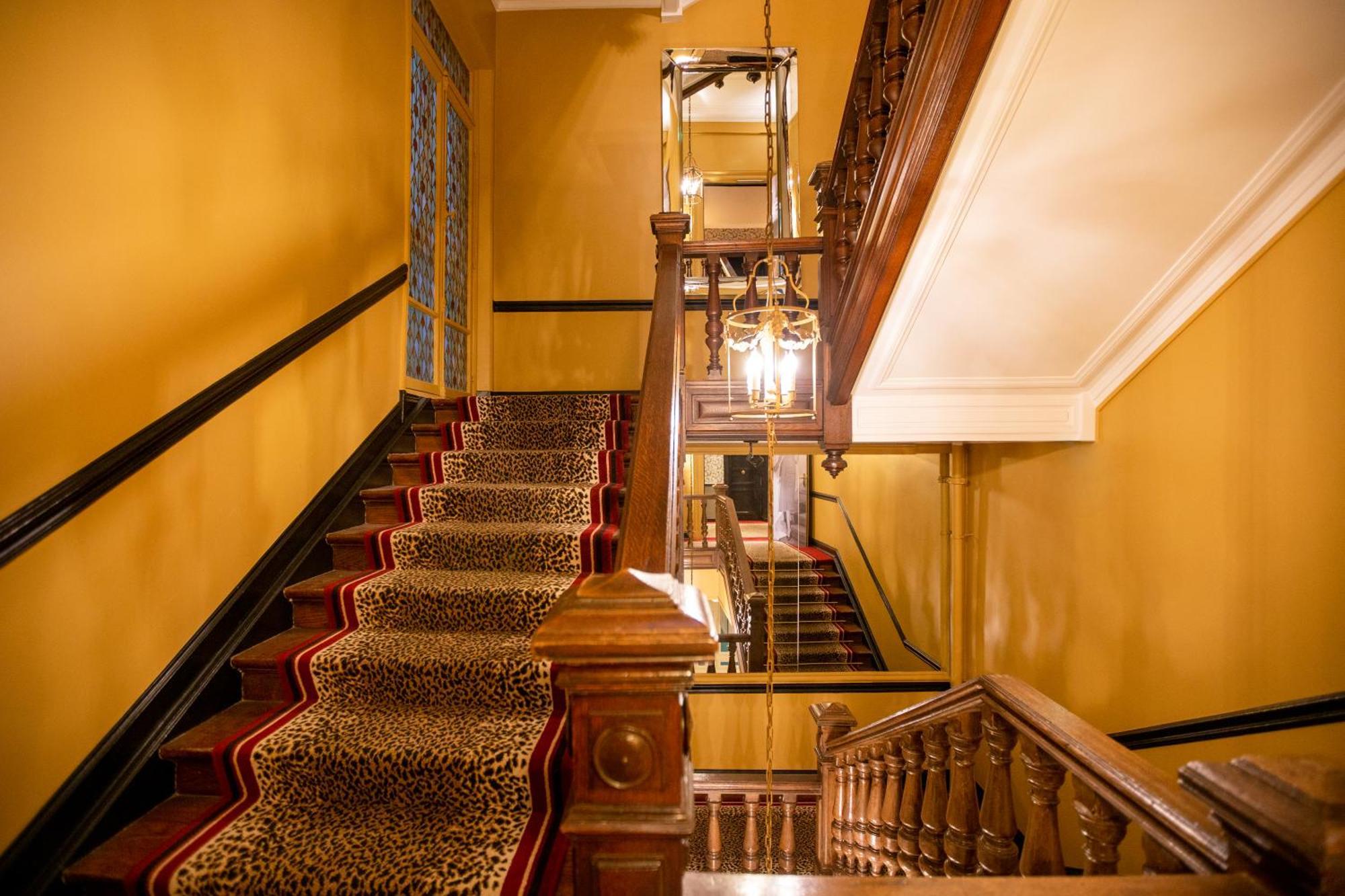 Hotel West-end