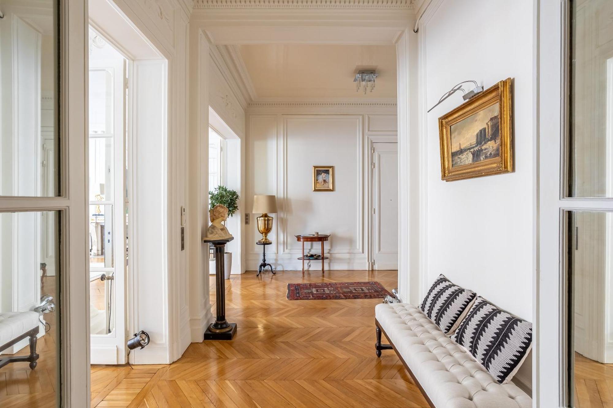 Prestigious Trocadero