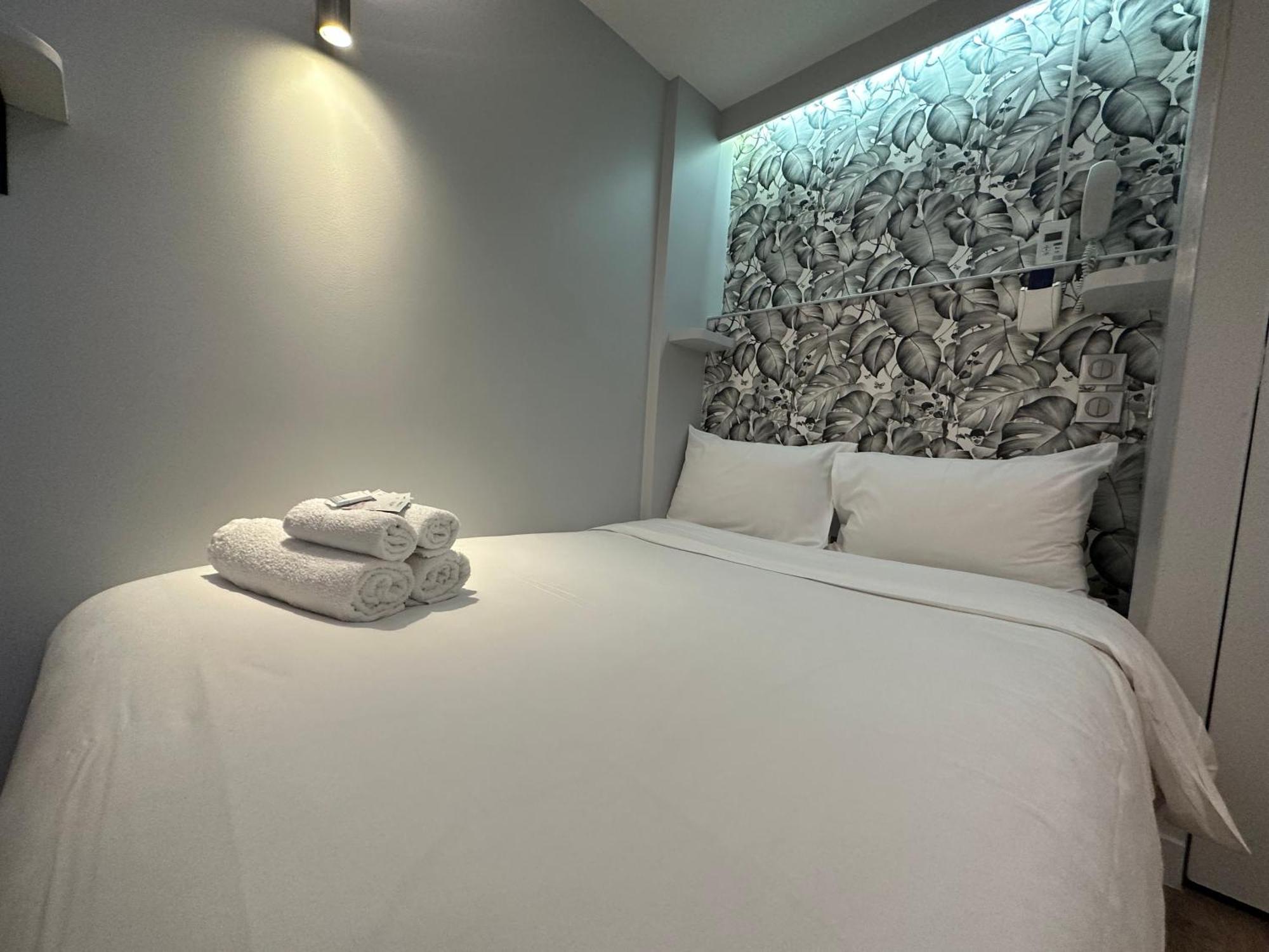 Nation Montmartre Hotel