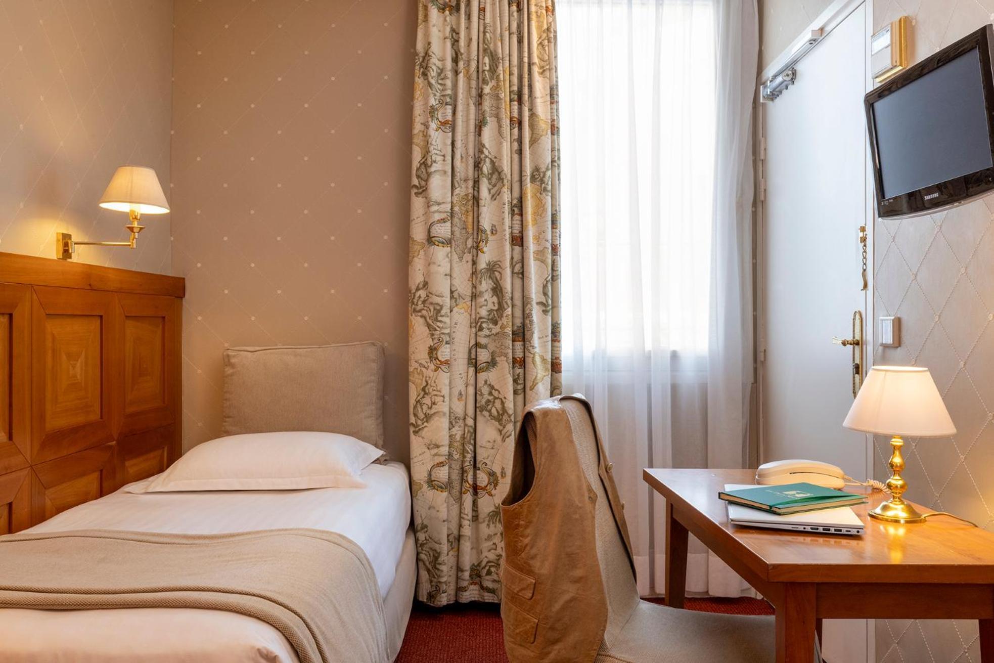 Le Regent Hotel