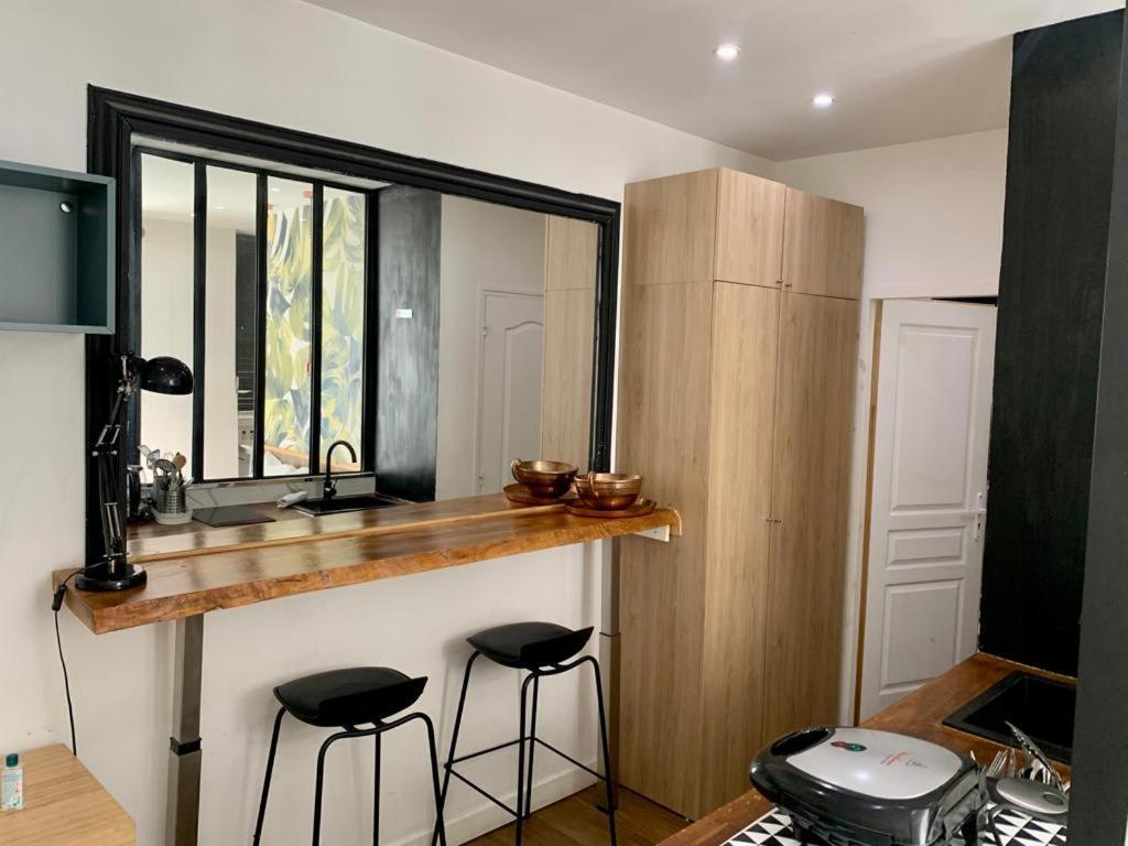 Fabulous Comfortable Studio With Updated Finishes And Design Next To Champ De Mars Appartamento