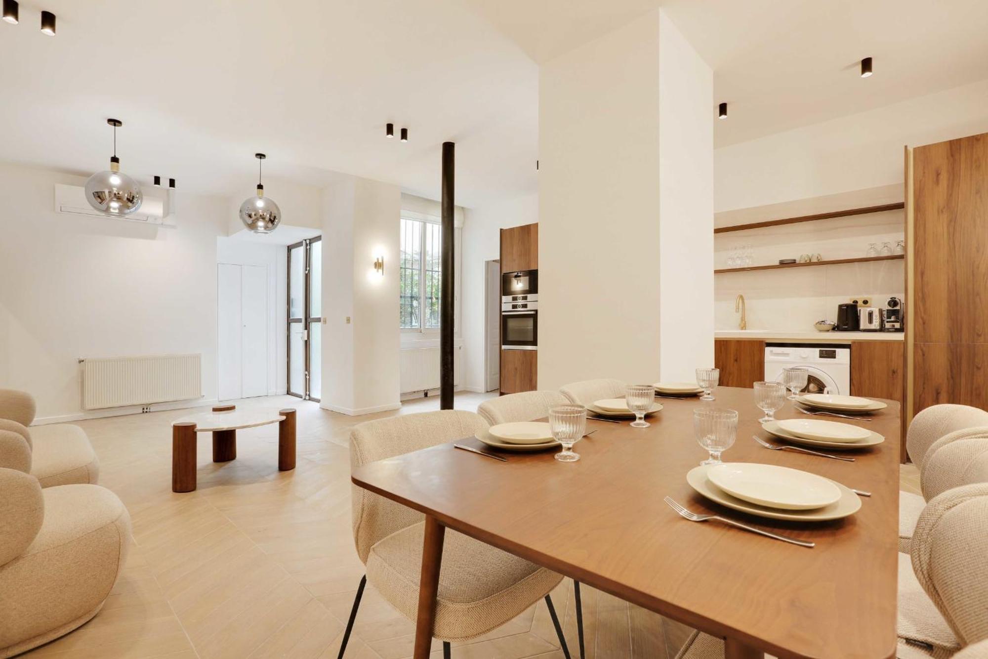 Chic - 3br-8p - Le Marais Apartment