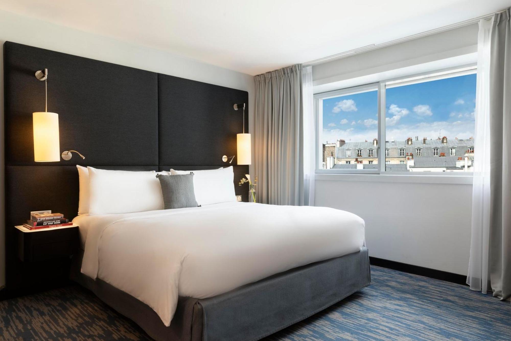 Renaissance Arc De Triomphe Hotel Paris
