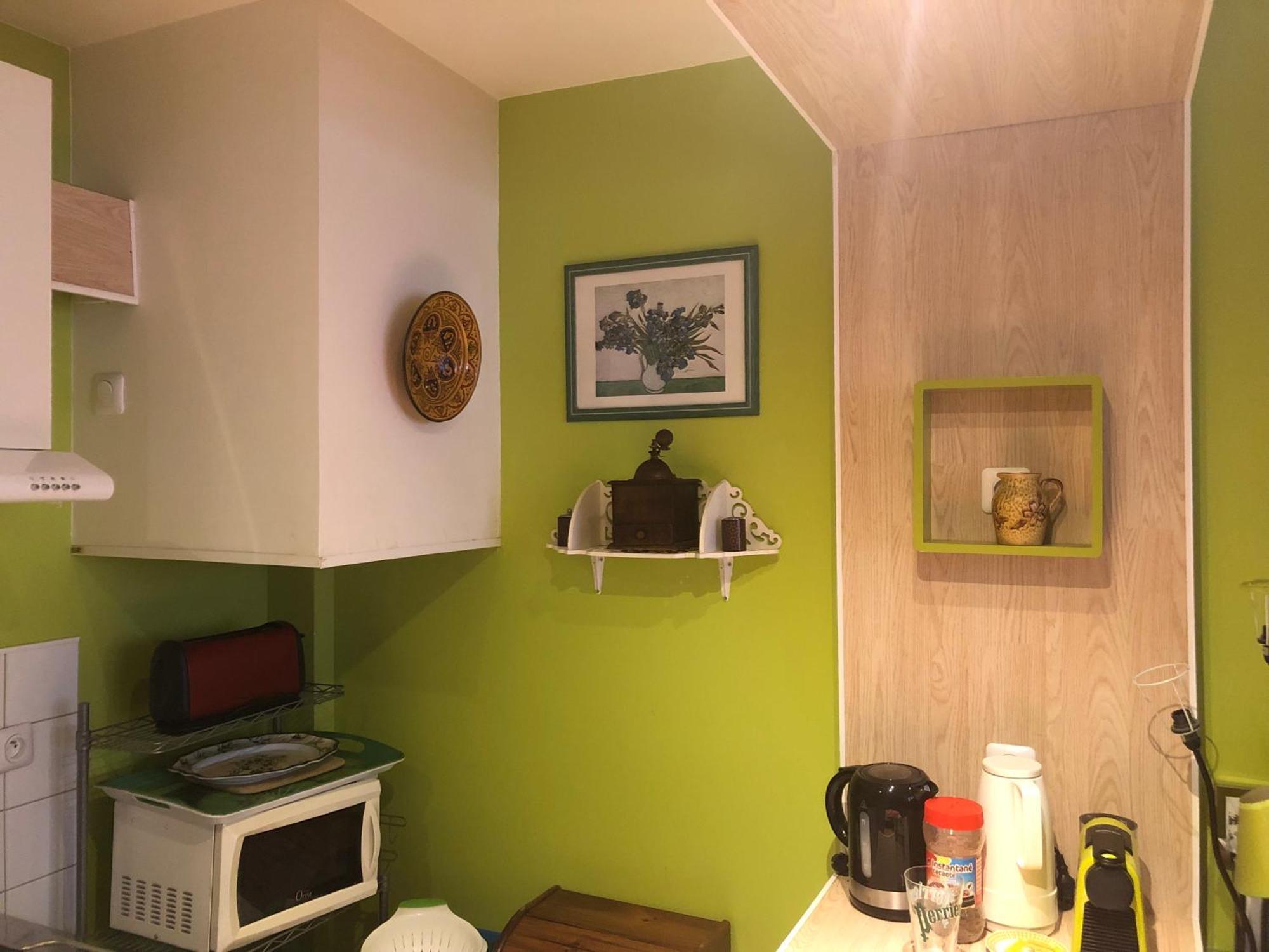 Métro Pigalle,garçonnière 25 M2, 3 Per, Cabarets Théâtres,restaurants,tout Confort Appartamento Parigi