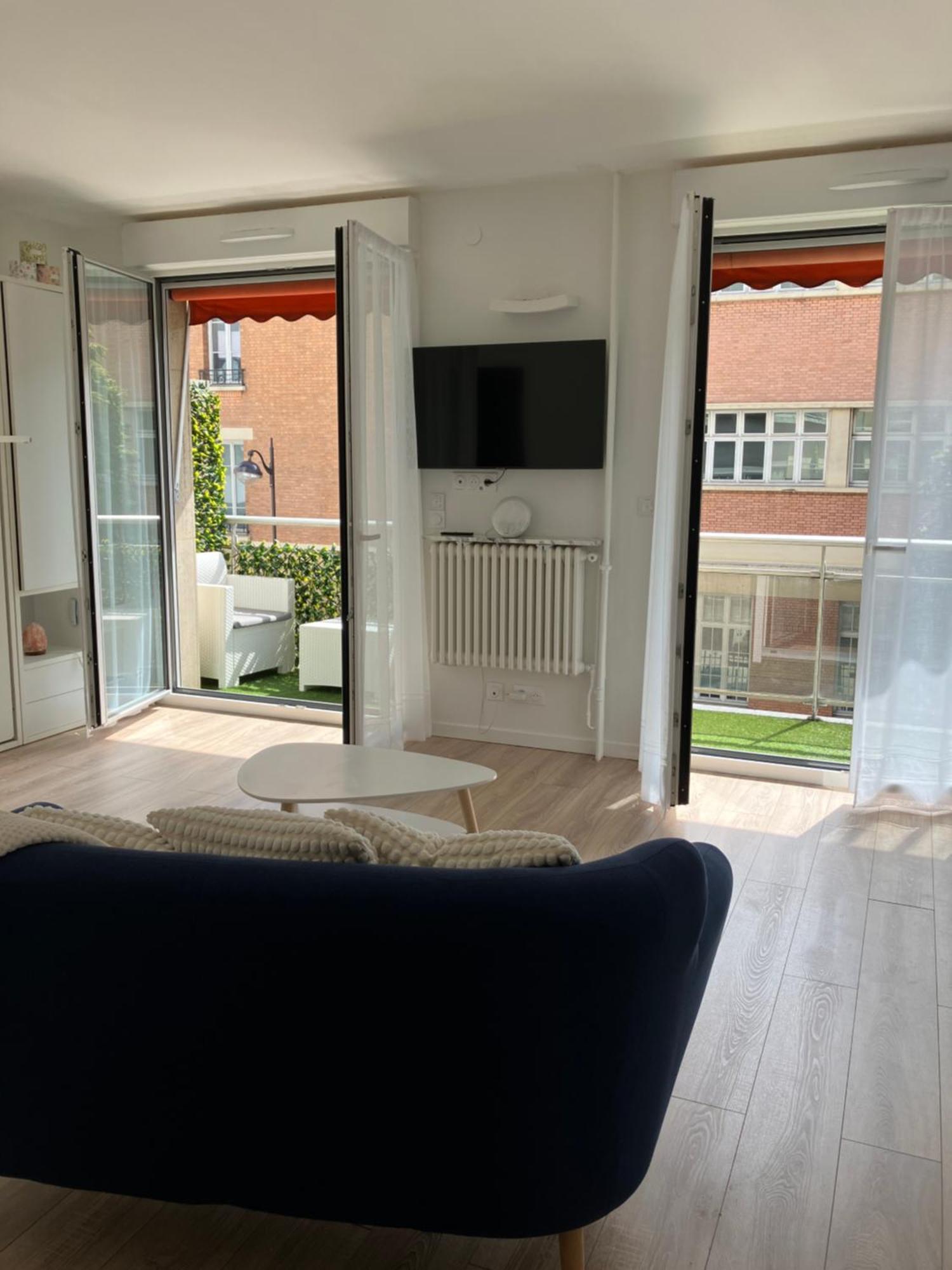 42m Terrace Parigi