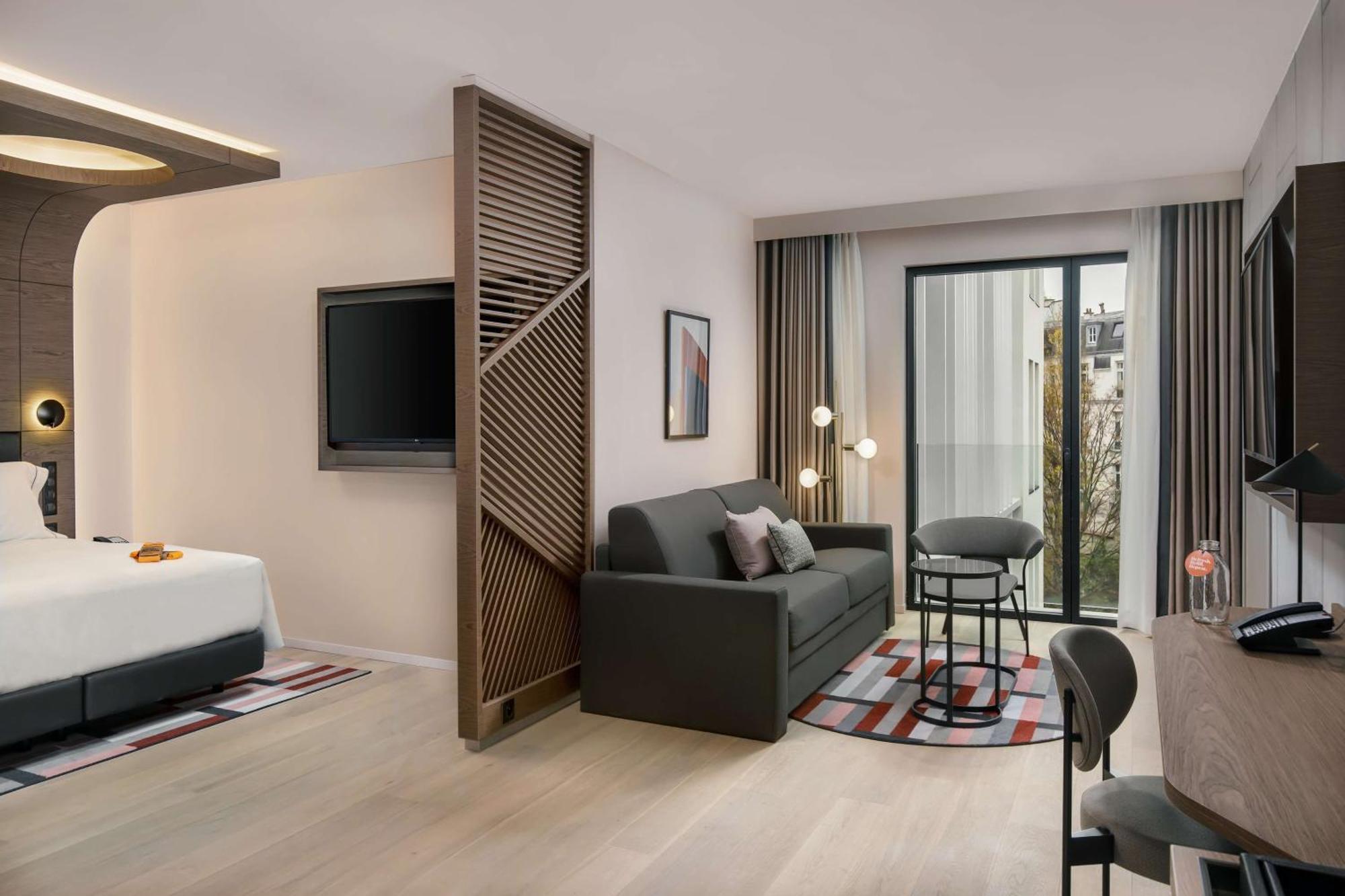 Hotel Canopy By Hilton Eiffel Tower 4*