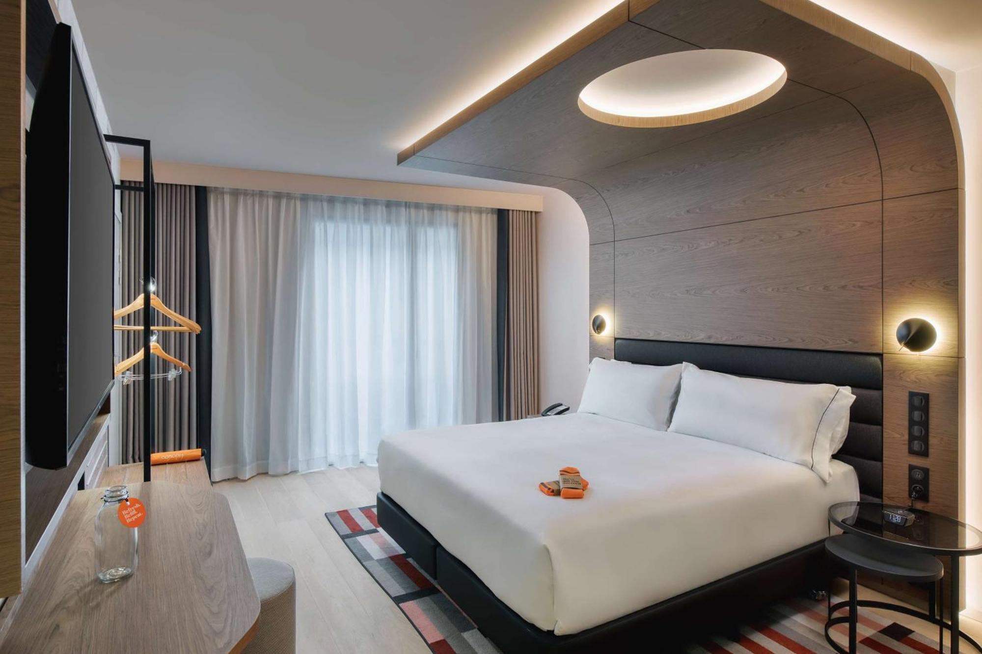 Hotel Canopy By Hilton Eiffel Tower 4*