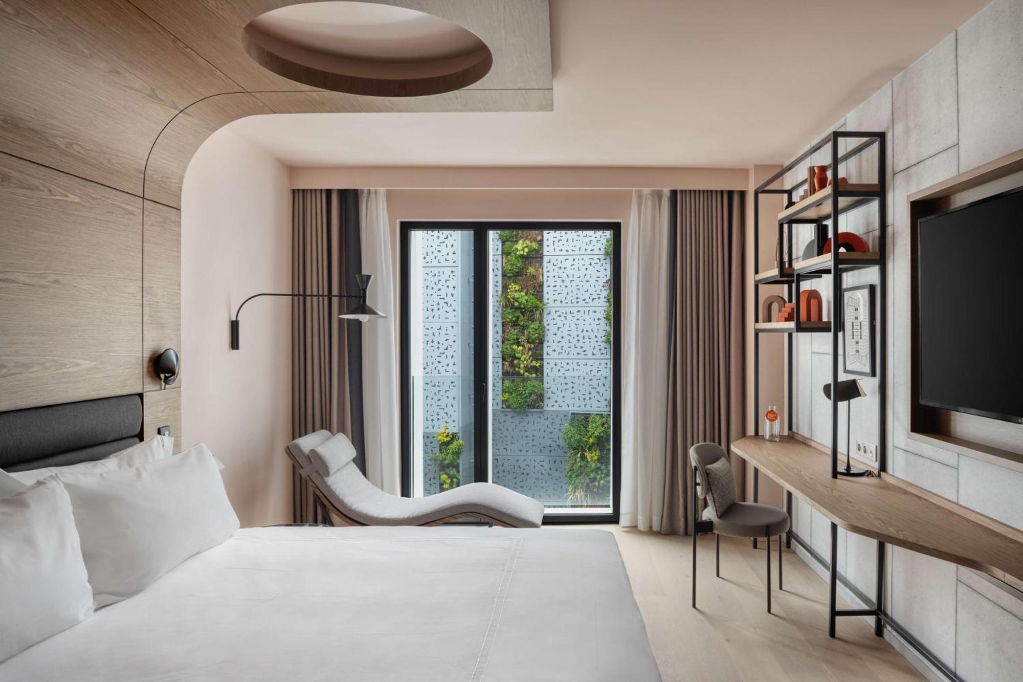 Canopy By Hilton Eiffel Tower 4* Parigi