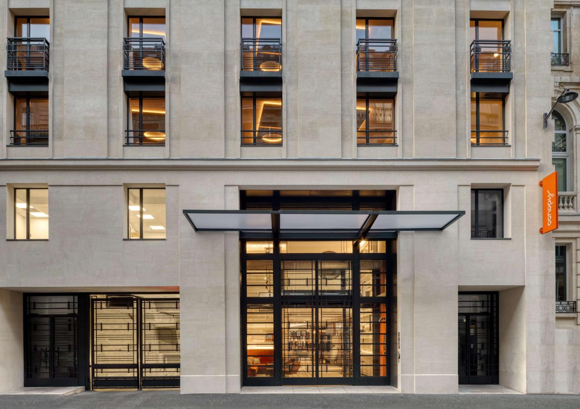 Hotel Canopy By Hilton Eiffel Tower 4*