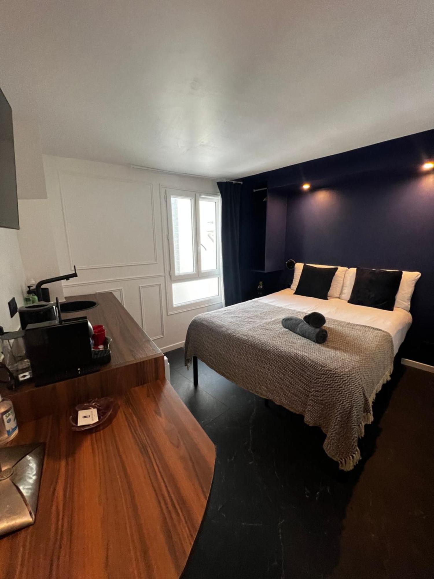 Cocoon Gallery Bed & Breakfast *