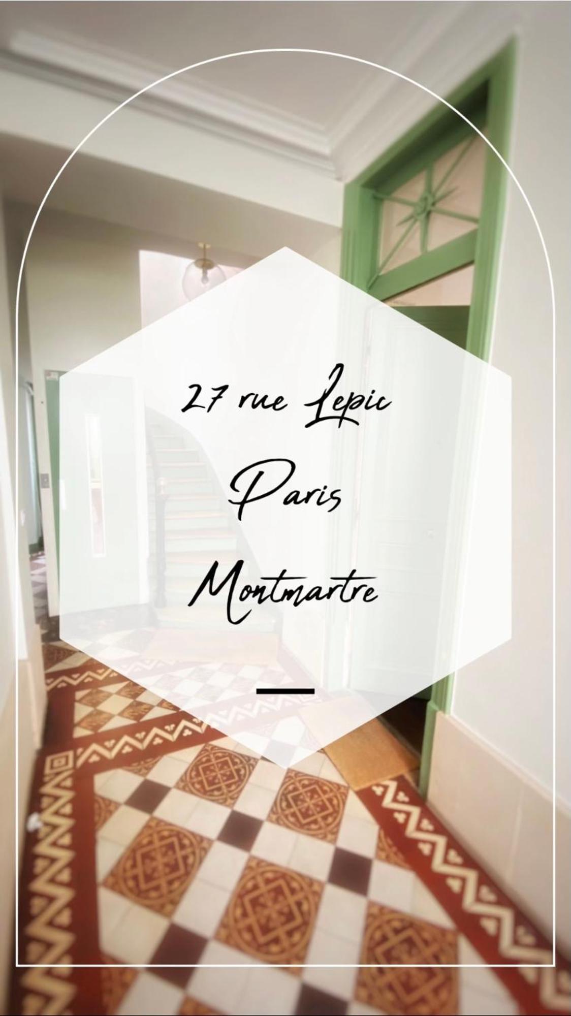 Lepic, Luxury Flat In Montmartre With Private Terrasse-appartement Entier