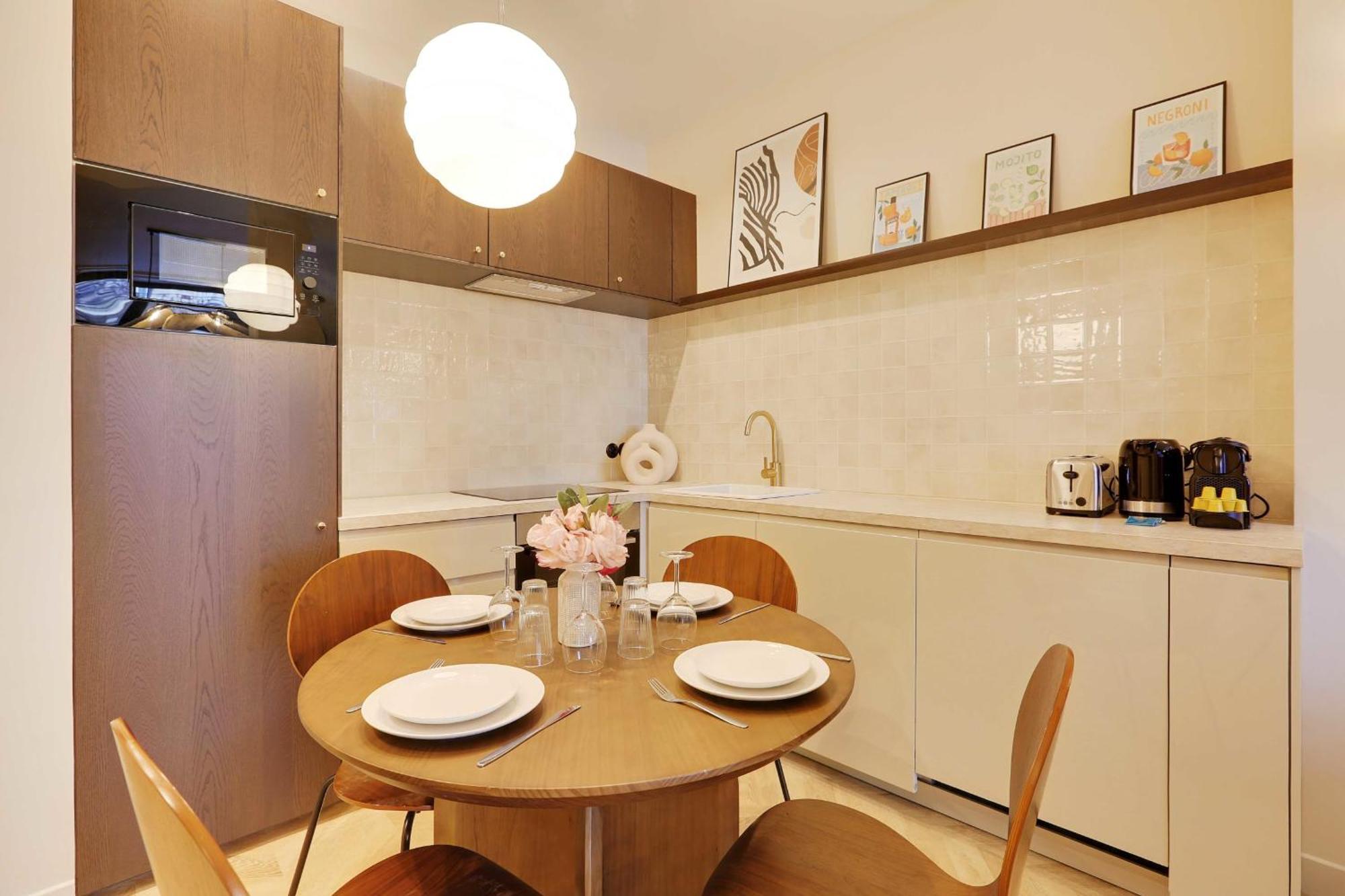 Charming -2br-6p- Montmartre Appartamento