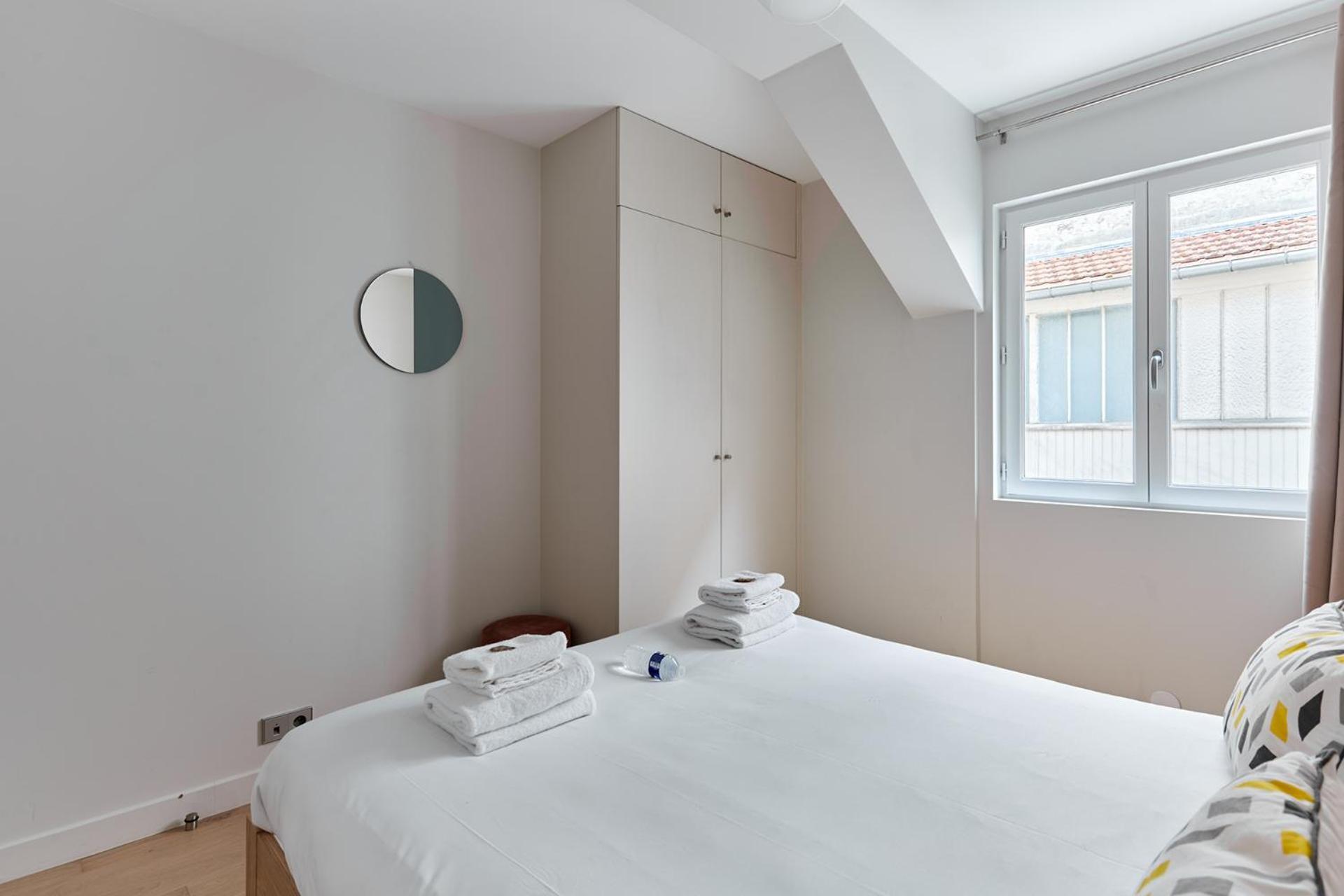 Porte Maillot Arc De Triomphe By Studio Prestige Parigi