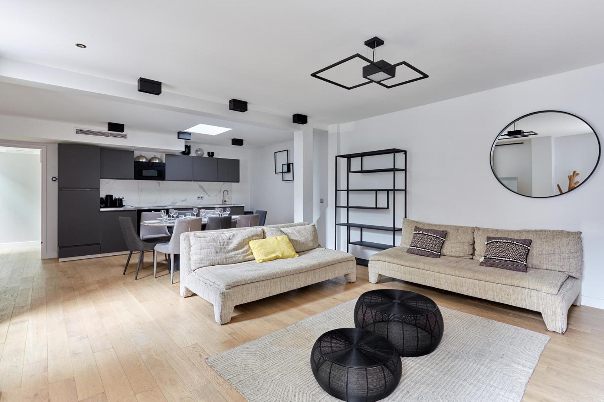Porte Maillot Arc De Triomphe By Studio Prestige