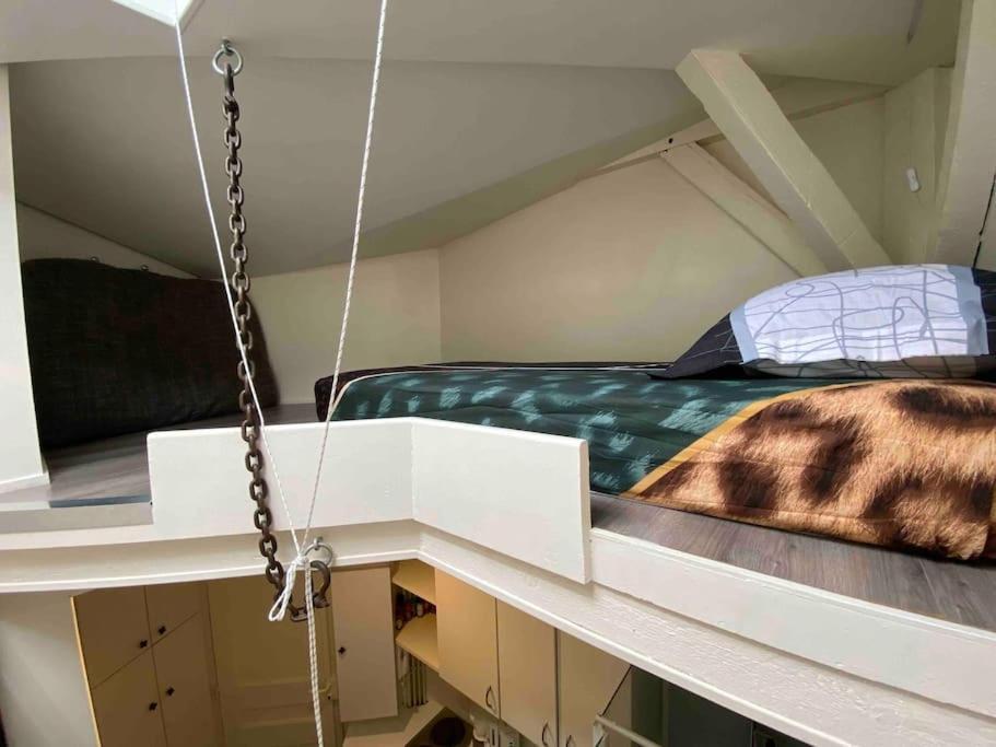 Appartamento Studio 9m2 Tour Eiffel Invalide Champ De Mars 75015 *