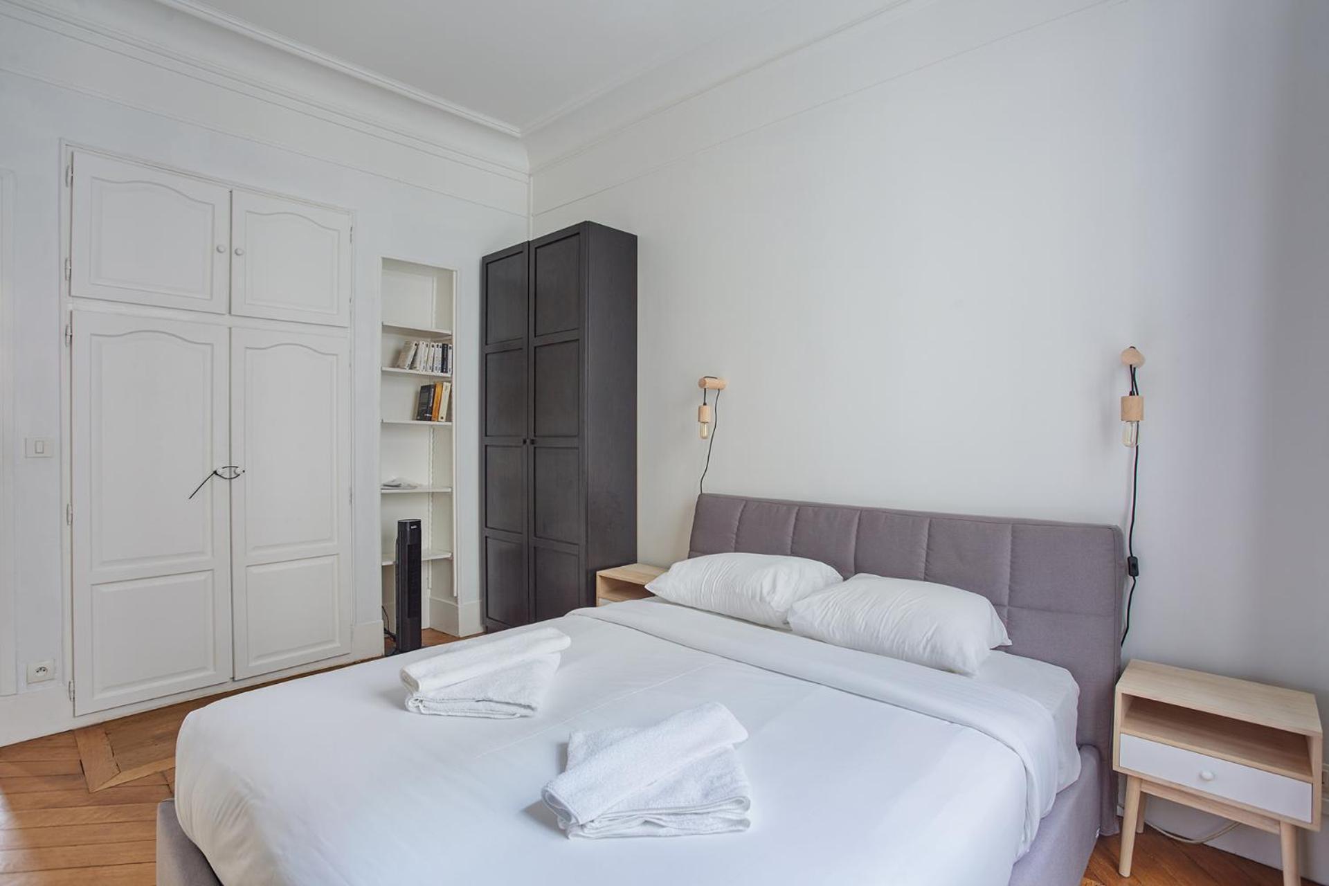 Place De L'etoile By Studio Prestige * Parigi