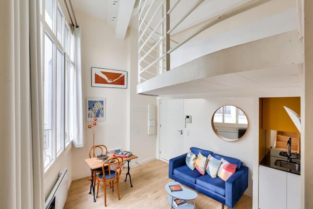 Mini-loft De Charme Au Coeur De Appartamento