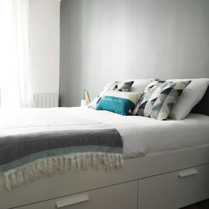 Apartment Haussmanannien Cosy - Republique