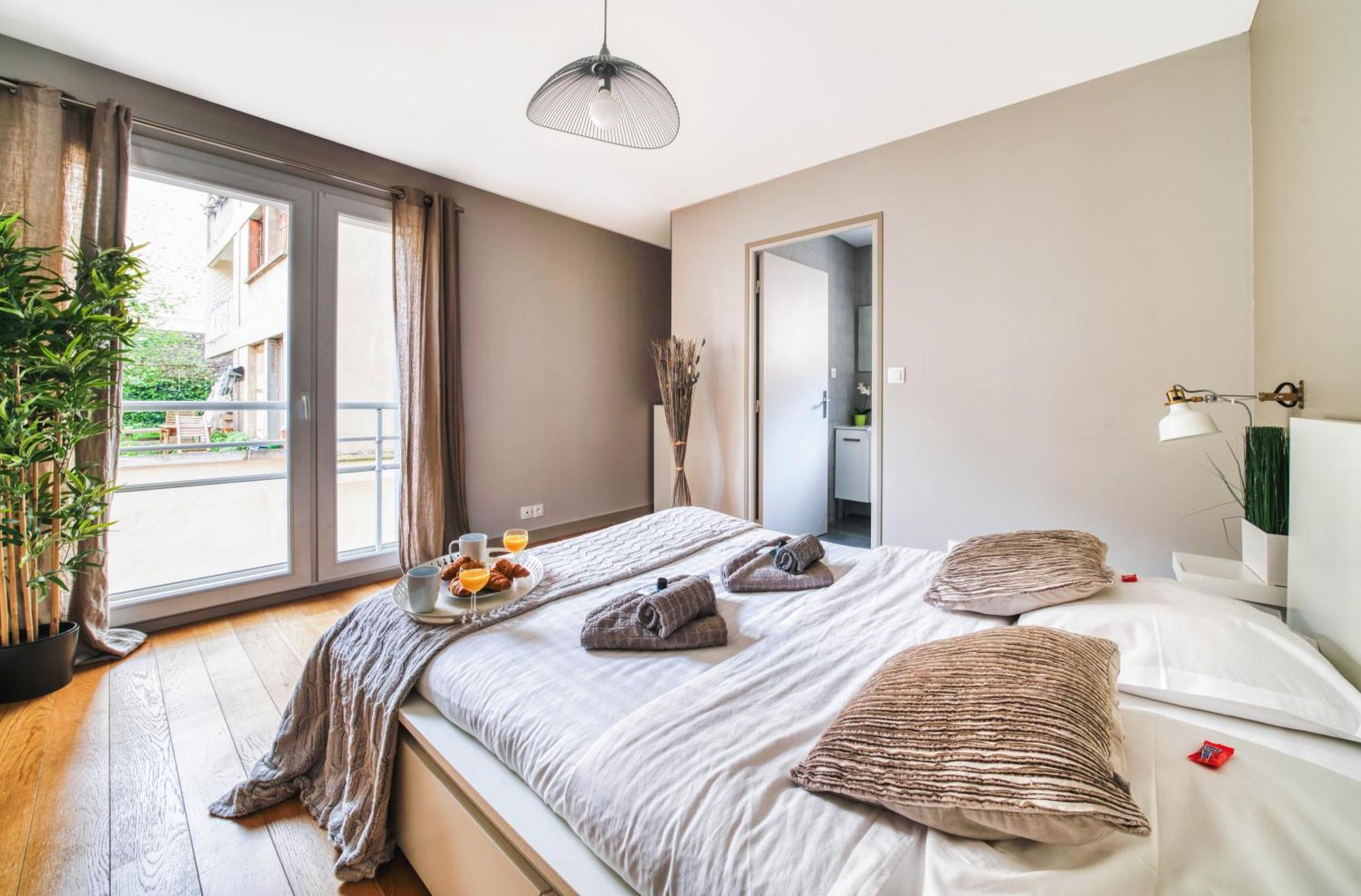 Apartment - Buttes Chaumont's Park -entire Flats Paris