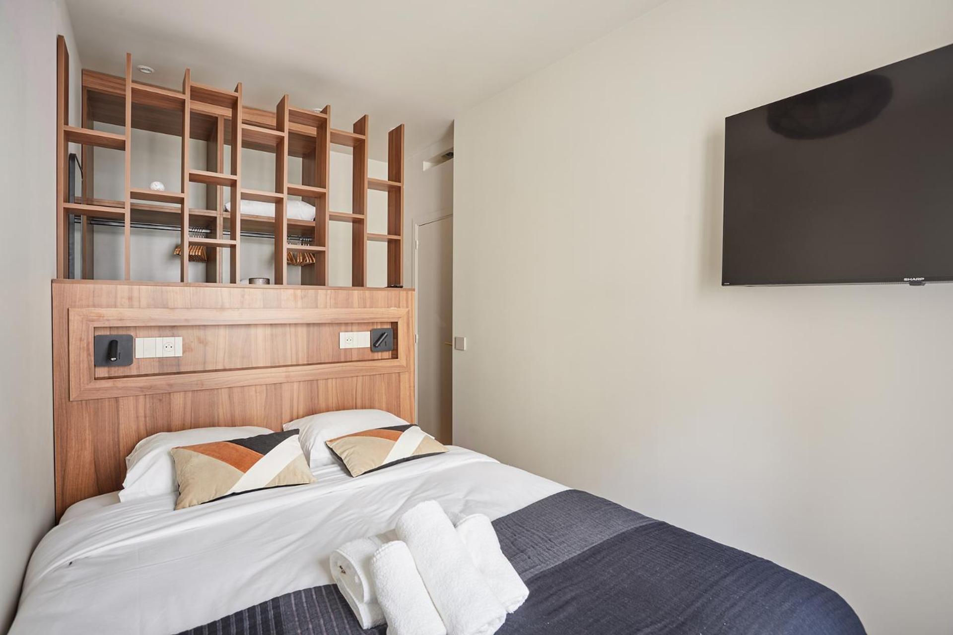 Centre De By Prestige Parigi