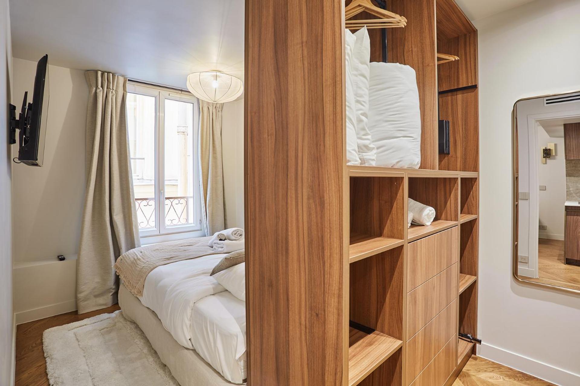 Centre De By Prestige Parigi