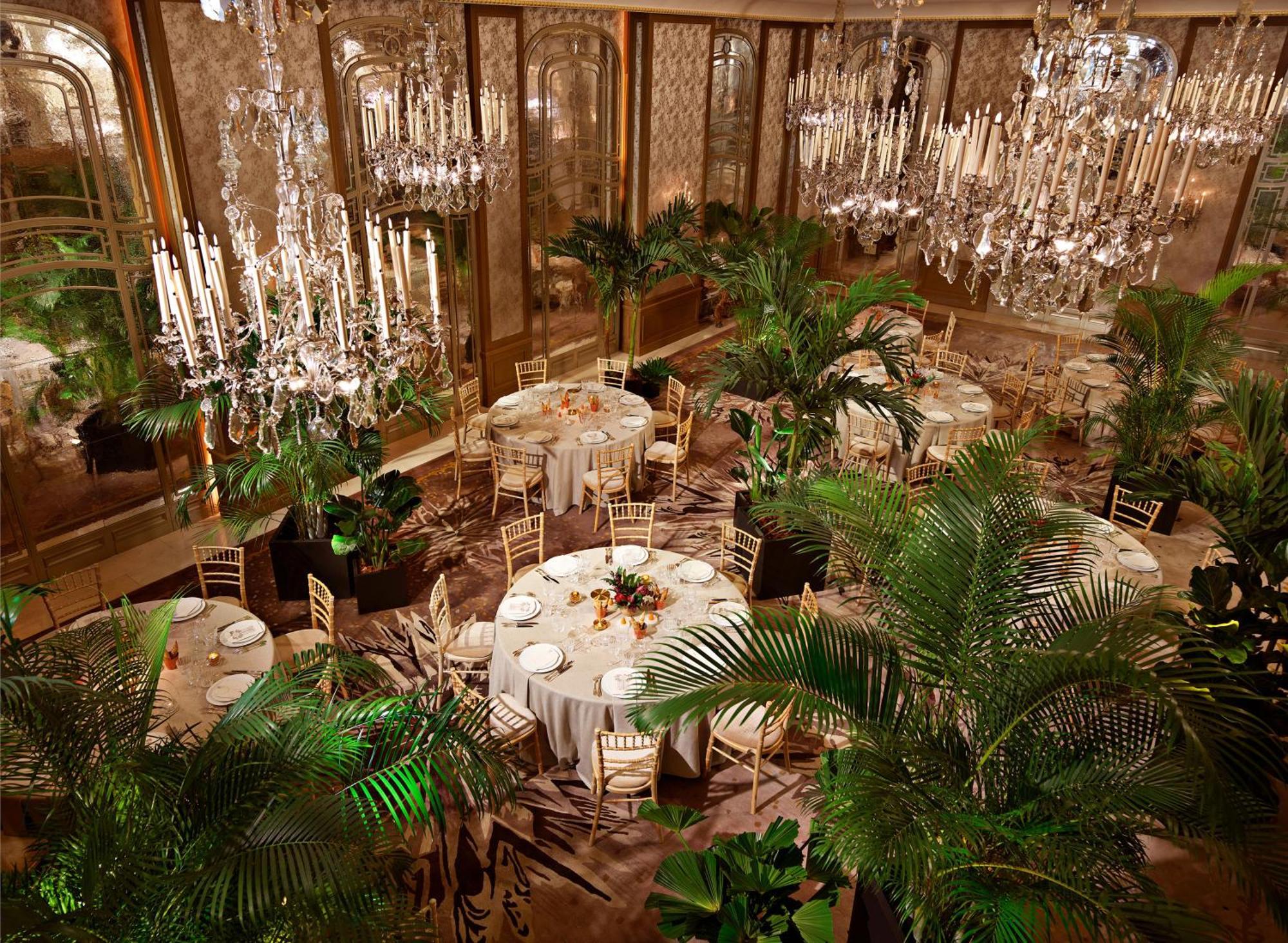 Plaza Athénée - Dorchester Collection Hotel 5*