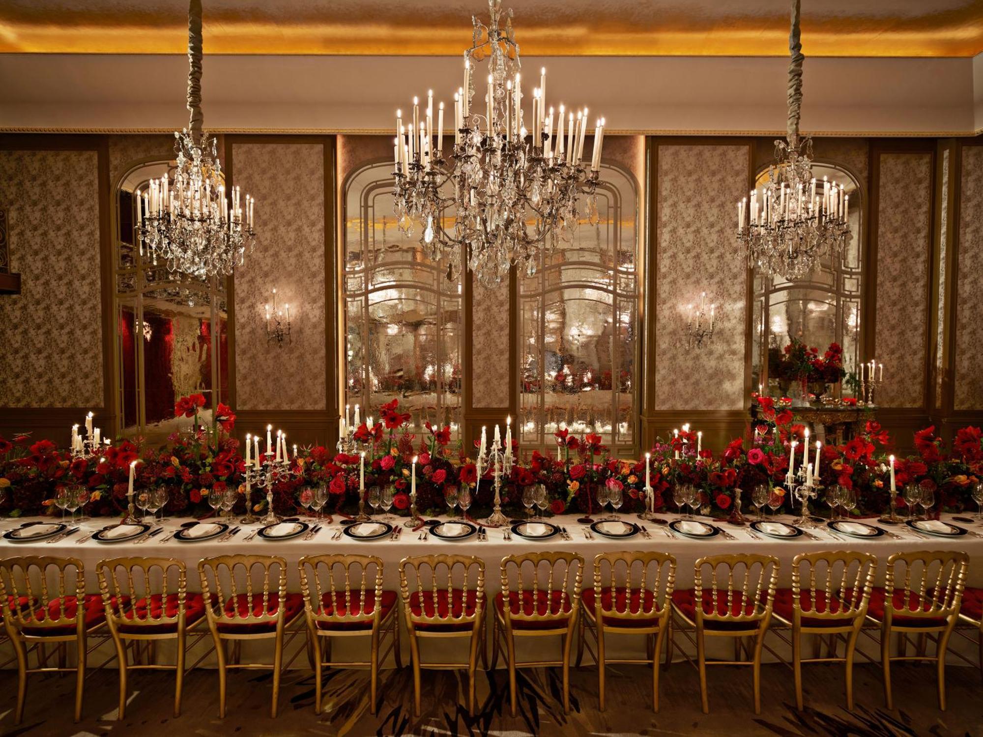 Plaza Athénée - Dorchester Collection Hotel