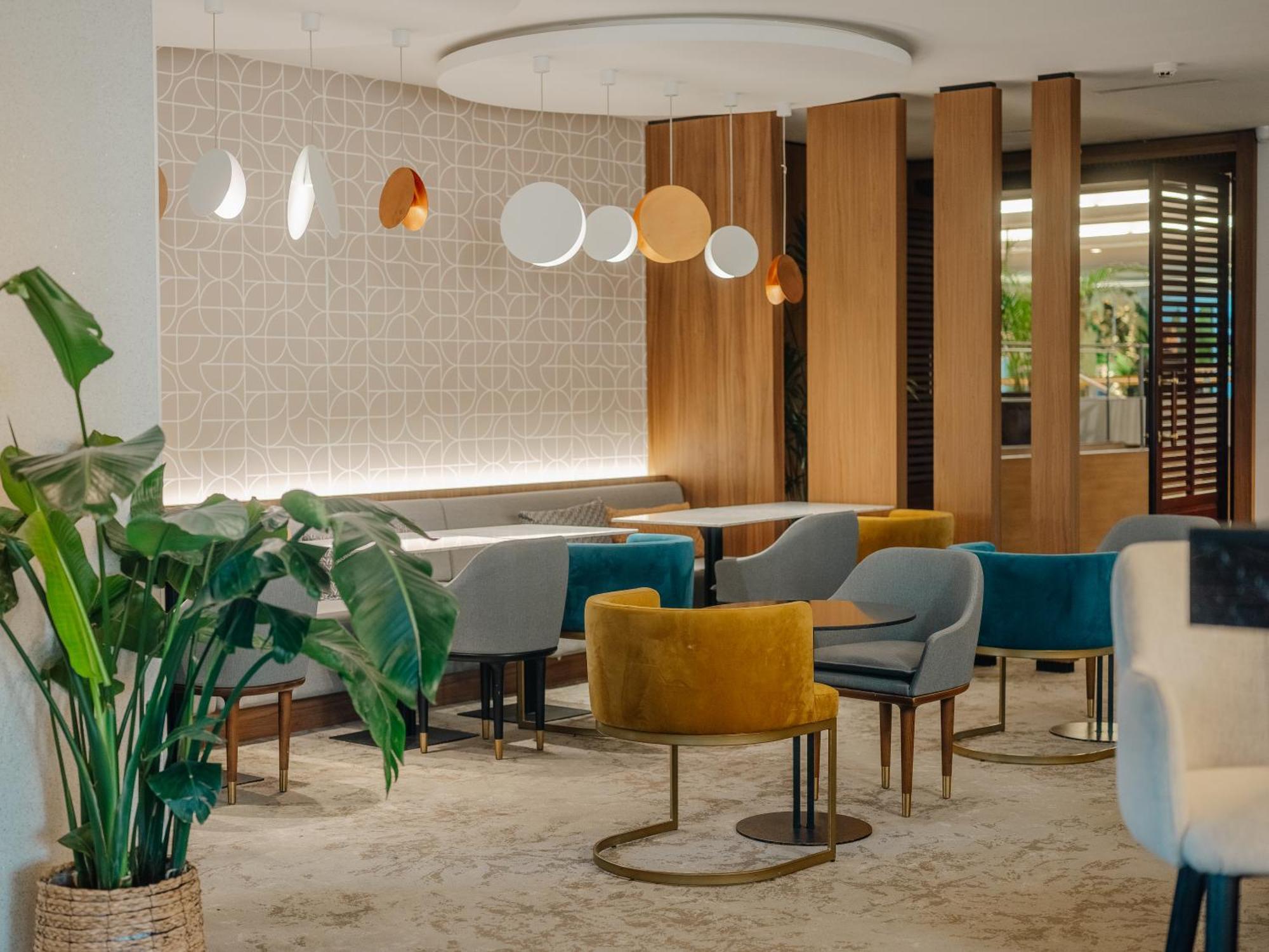 Hotel Novotel Centre Tour Eiffel 4*