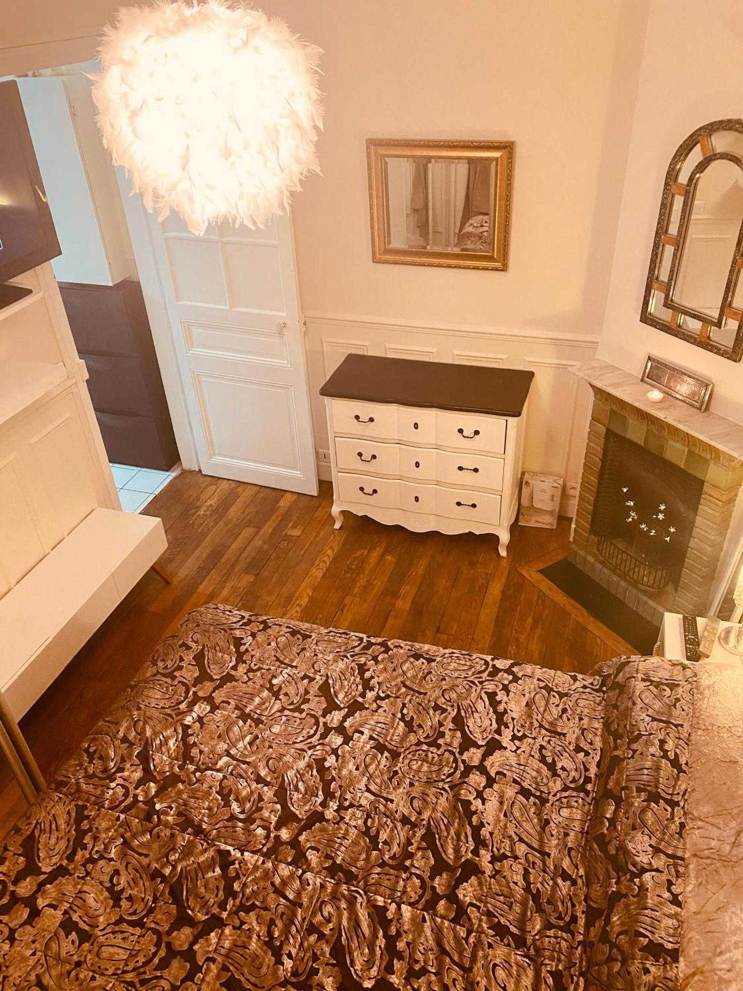 Parc Buttes-chaumont Apartment Paris