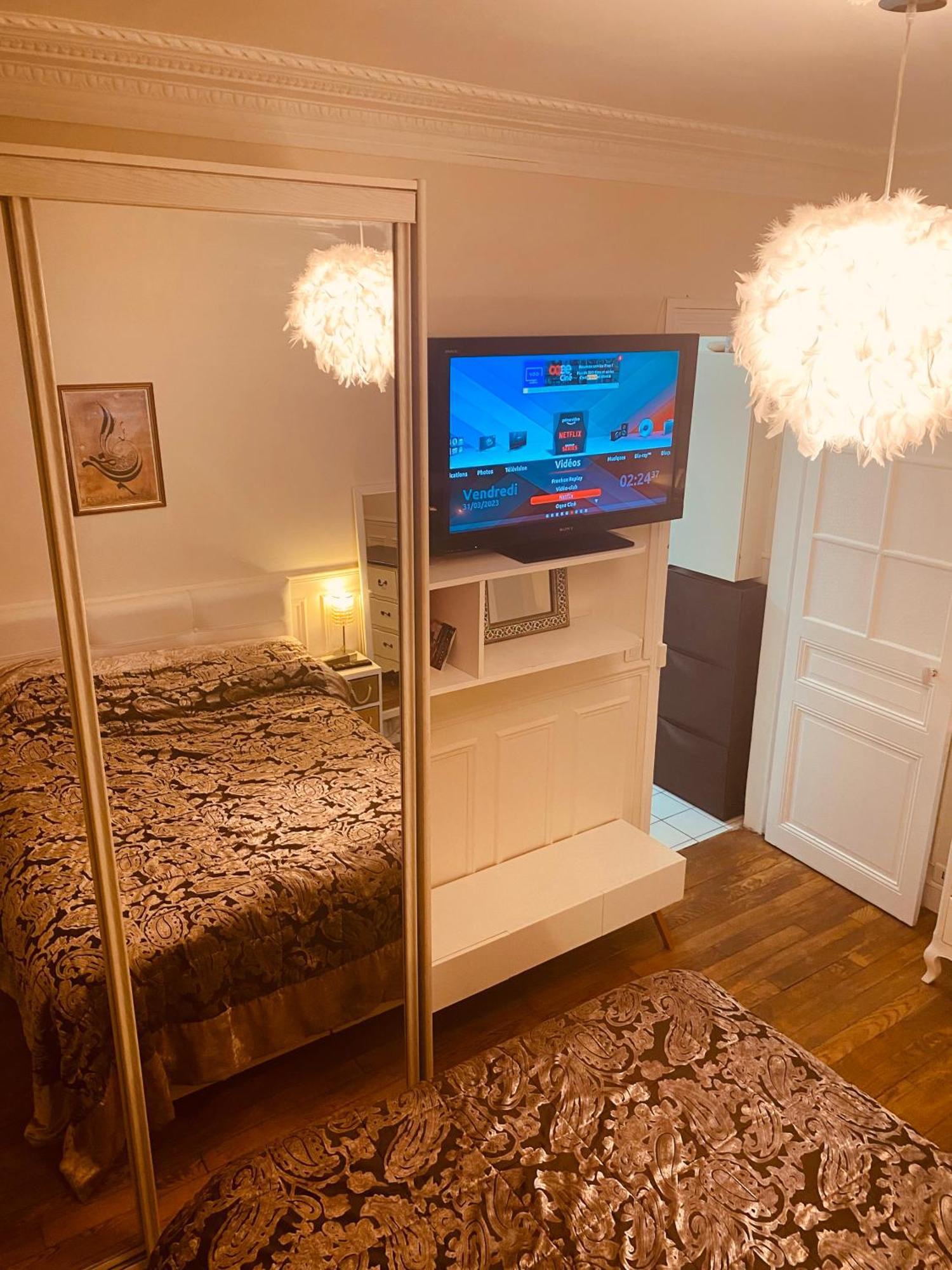 Parc Buttes-chaumont Apartment