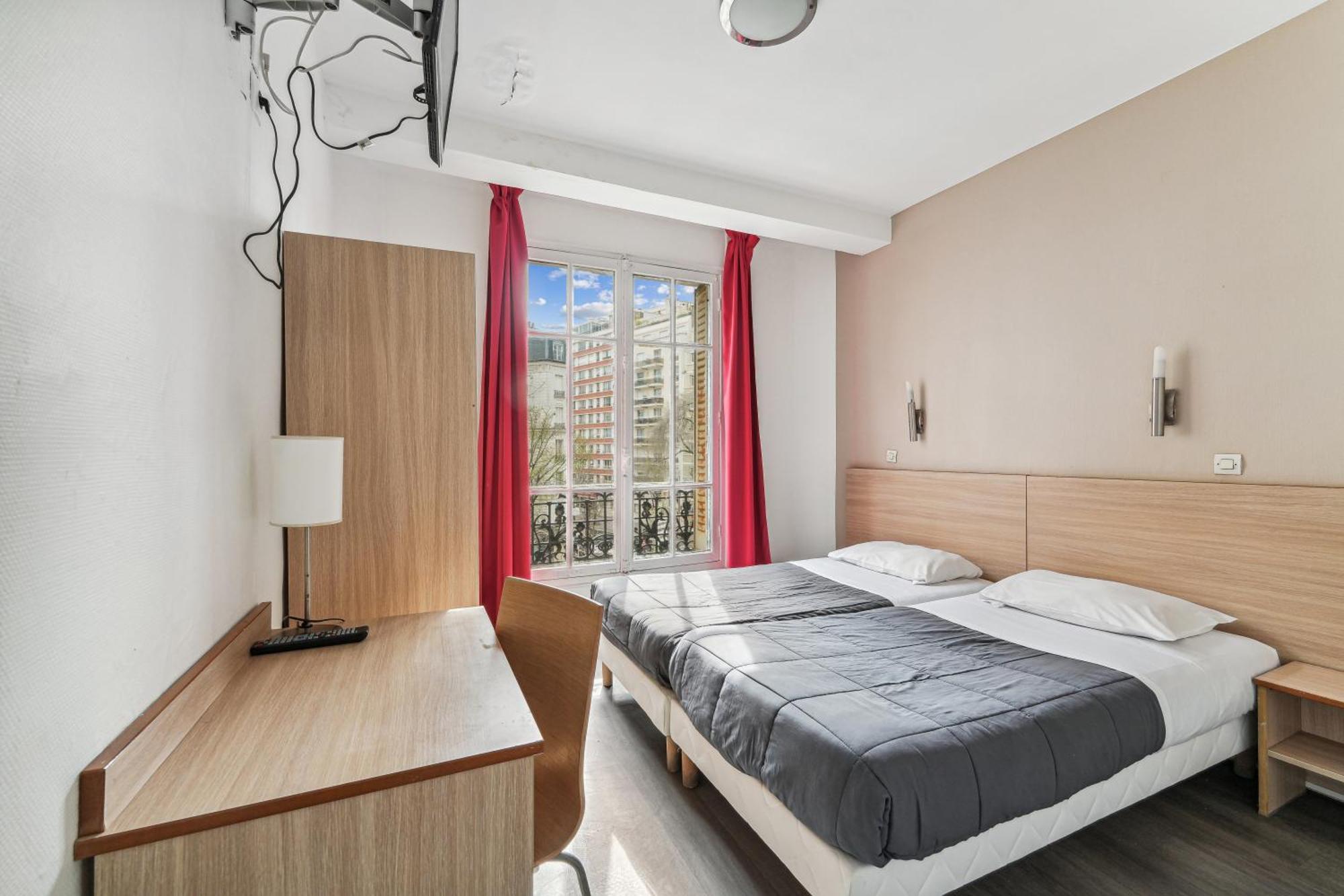 Hotel Tolbiac 2*