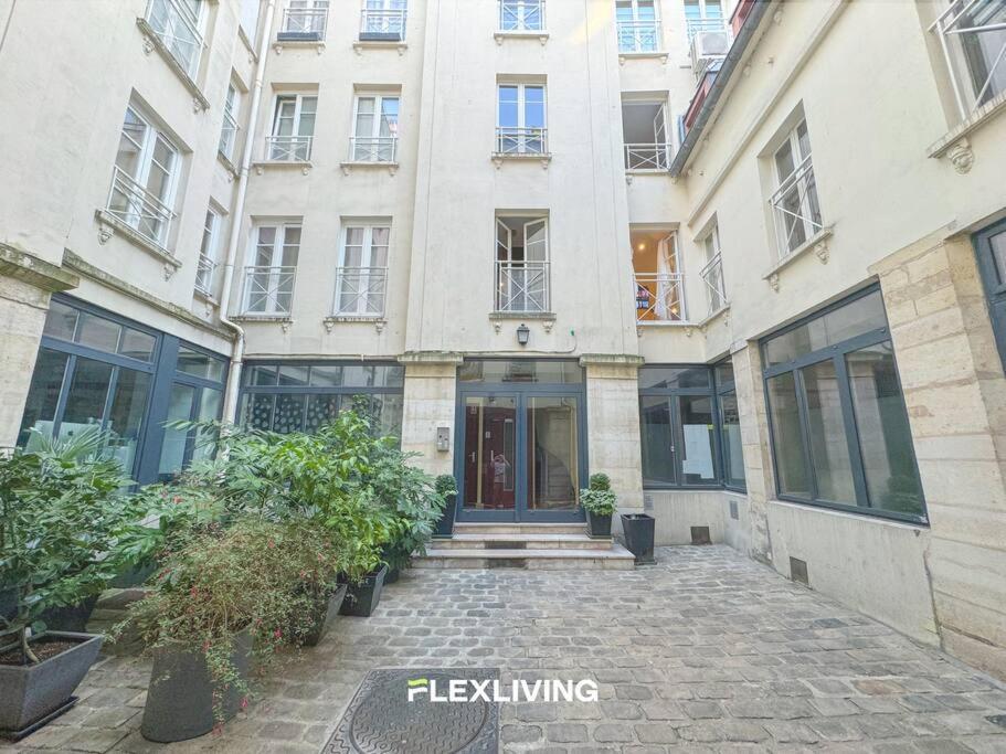 Luxury In Center