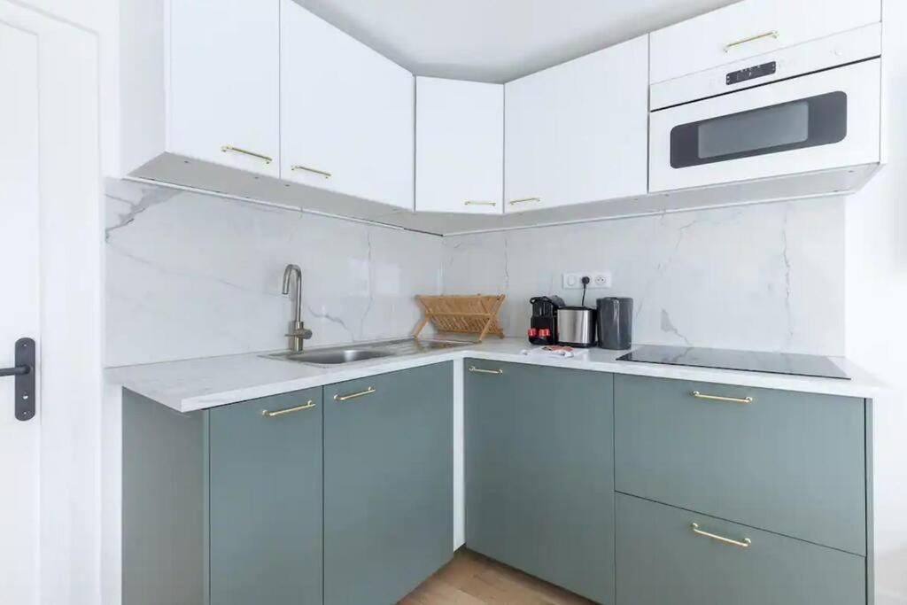 Grands Boulevards 42 : Cosy 1br-4p Apartment Paris