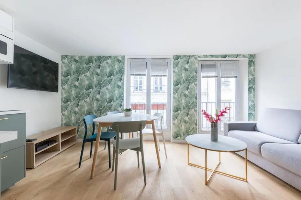 Grands Boulevards 42 : Cosy 1br-4p Apartment Paris